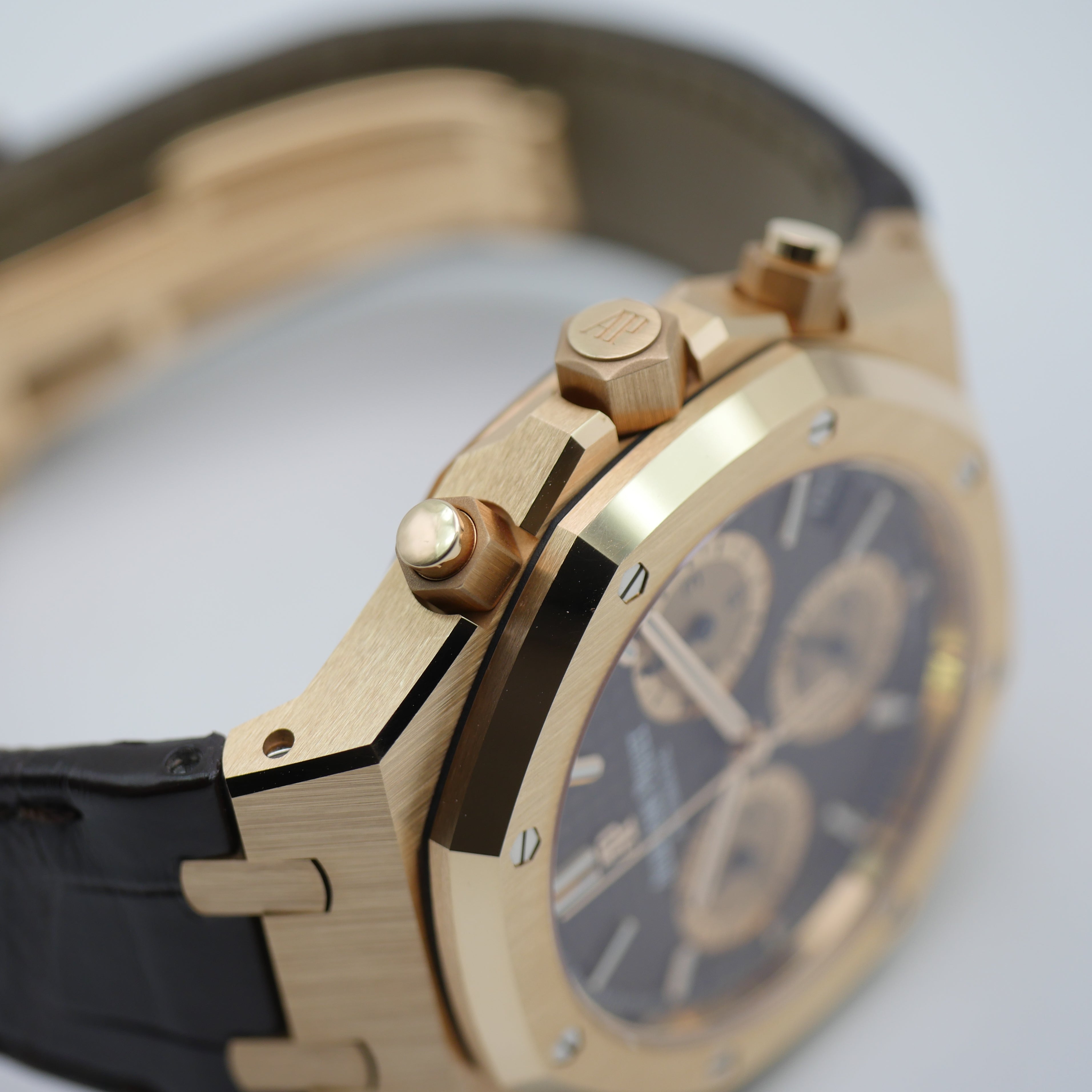 Audemars Piguet Royal Oak Chronograph Rose Gold 26239OR.OO.D821CR.01 - 2021