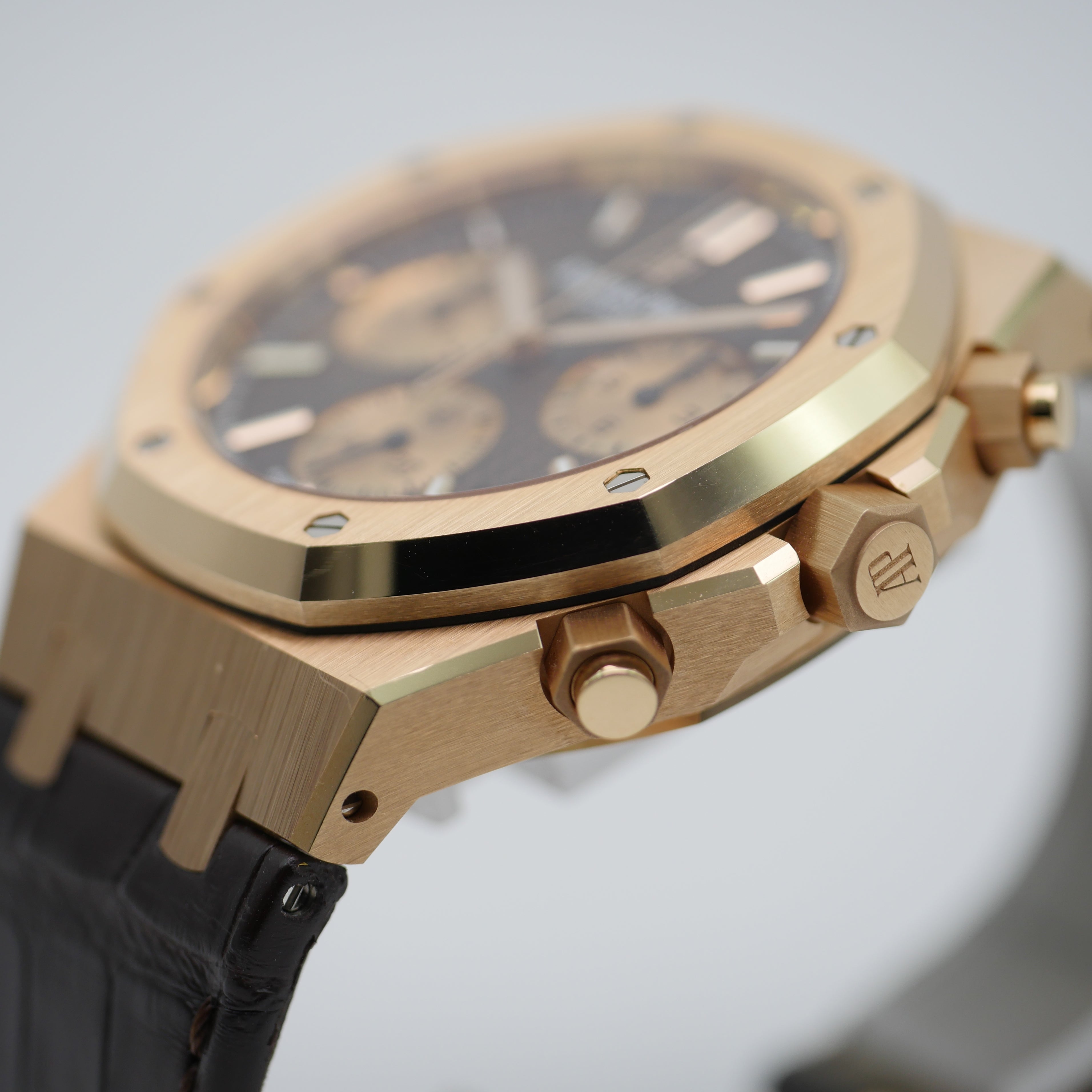 Audemars Piguet Royal Oak Chronograph Rose Gold 26239OR.OO.D821CR.01 - 2021