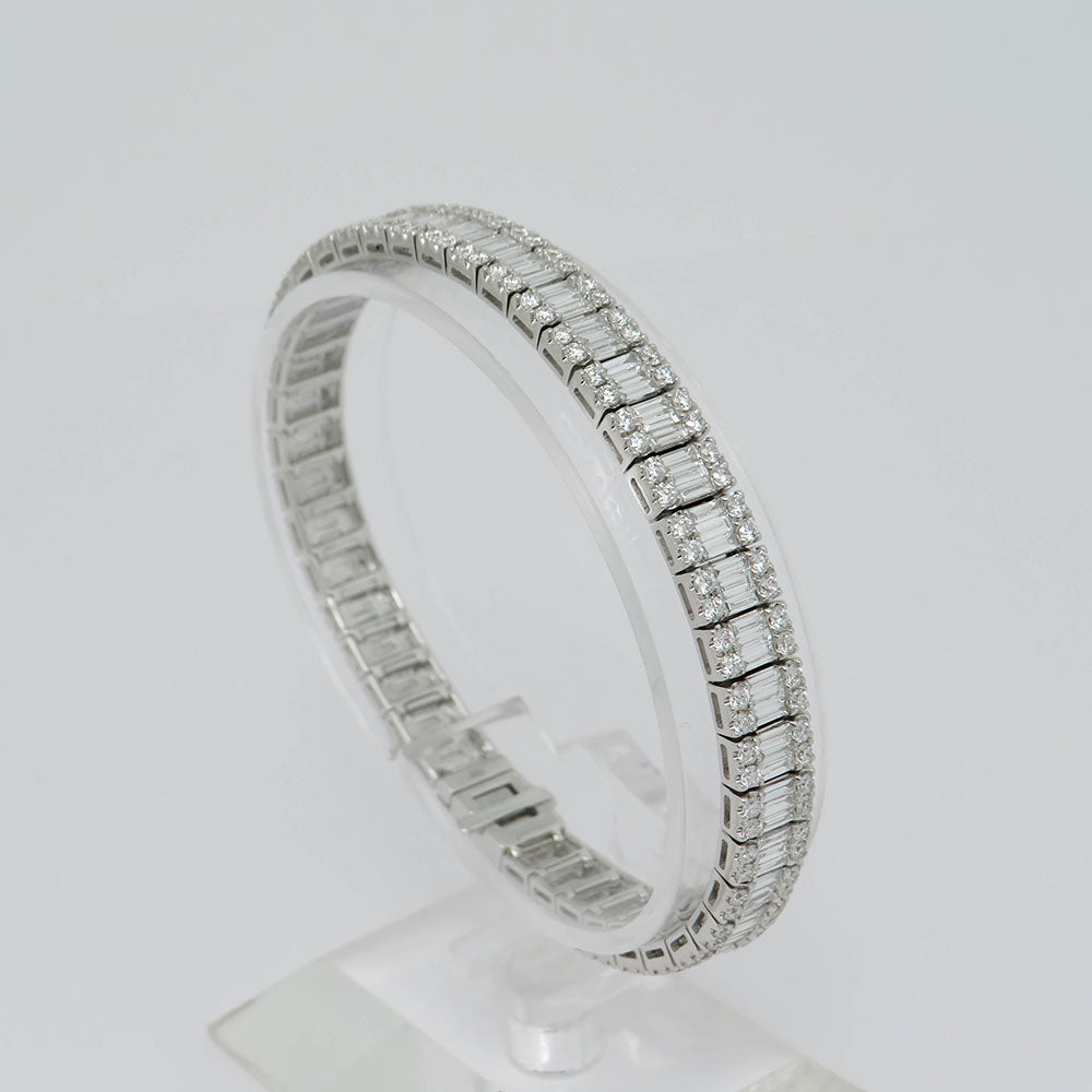 Bracelet with 7.15ct TW-si Diamond in 750/18K White Gold Length 17.5 cm