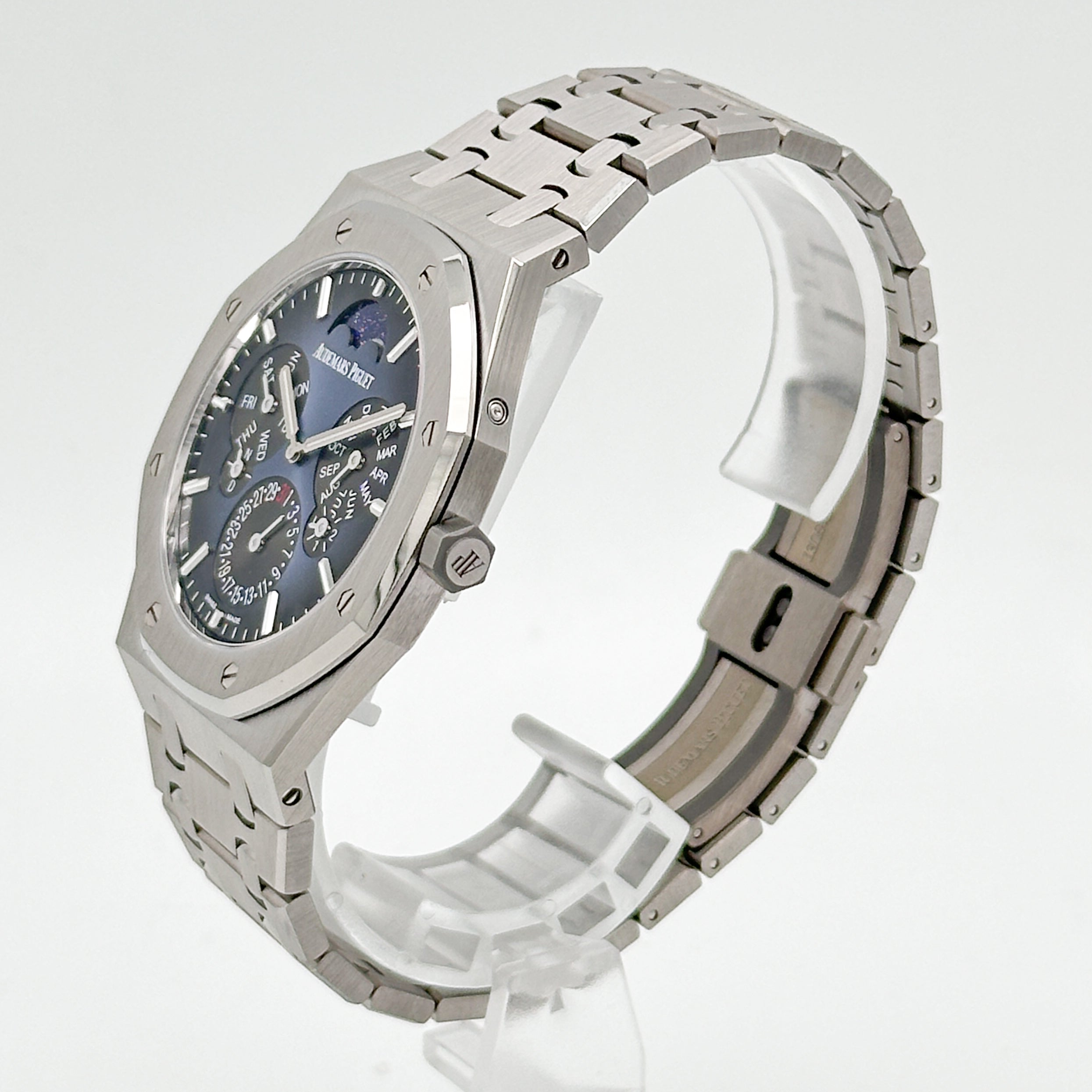 Audemars Piguet Royal Oak Perpetual Calendar Ultra-thin Titanium Limited of 200 pcs. 26586TI.OO.1240TI.01 - 2024