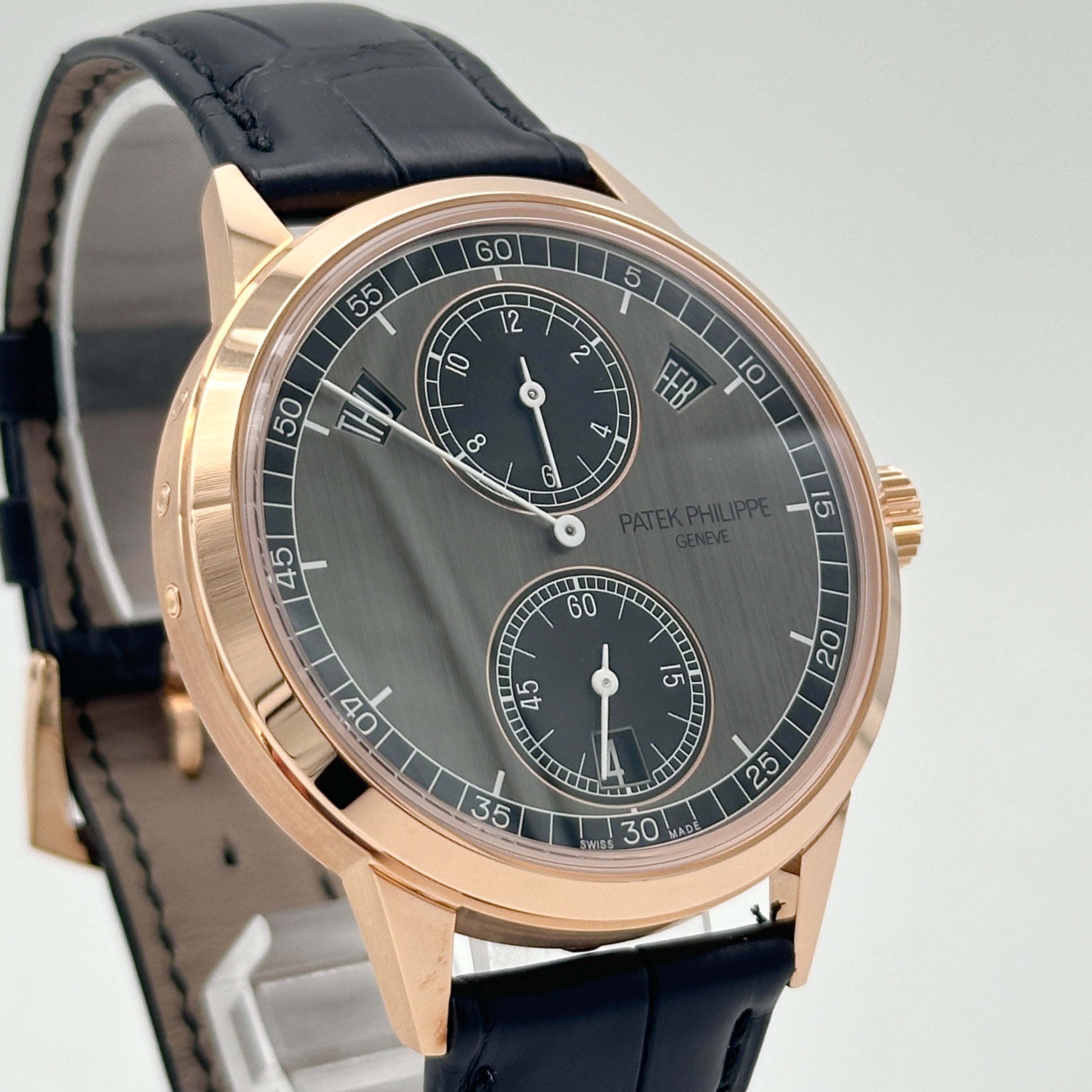 Patek Philippe Annual Calendar Regulator Rosegold 5235/50R-001 - 2022