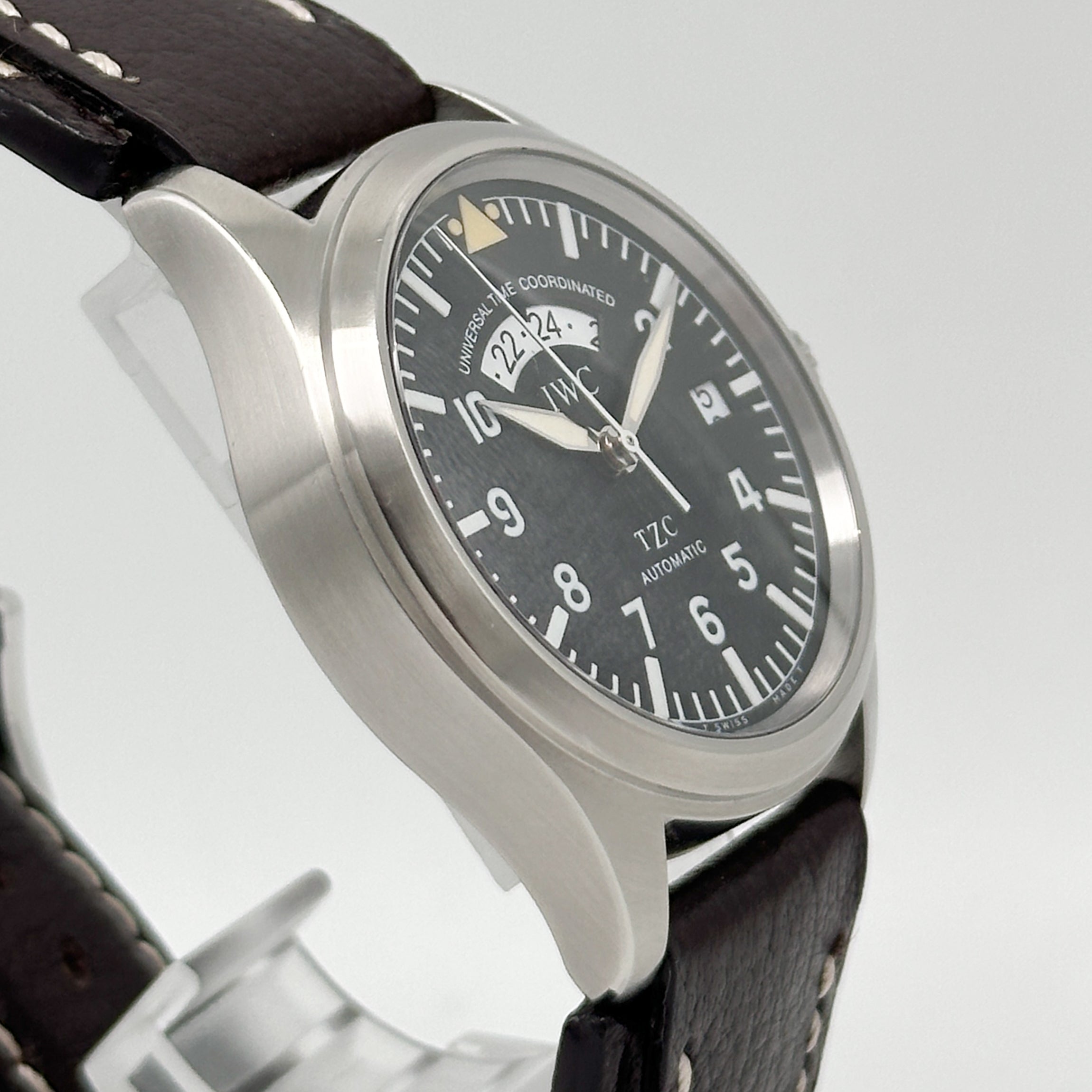 IWC Fliegeruhr Spitfire UTC Stahl IW3251