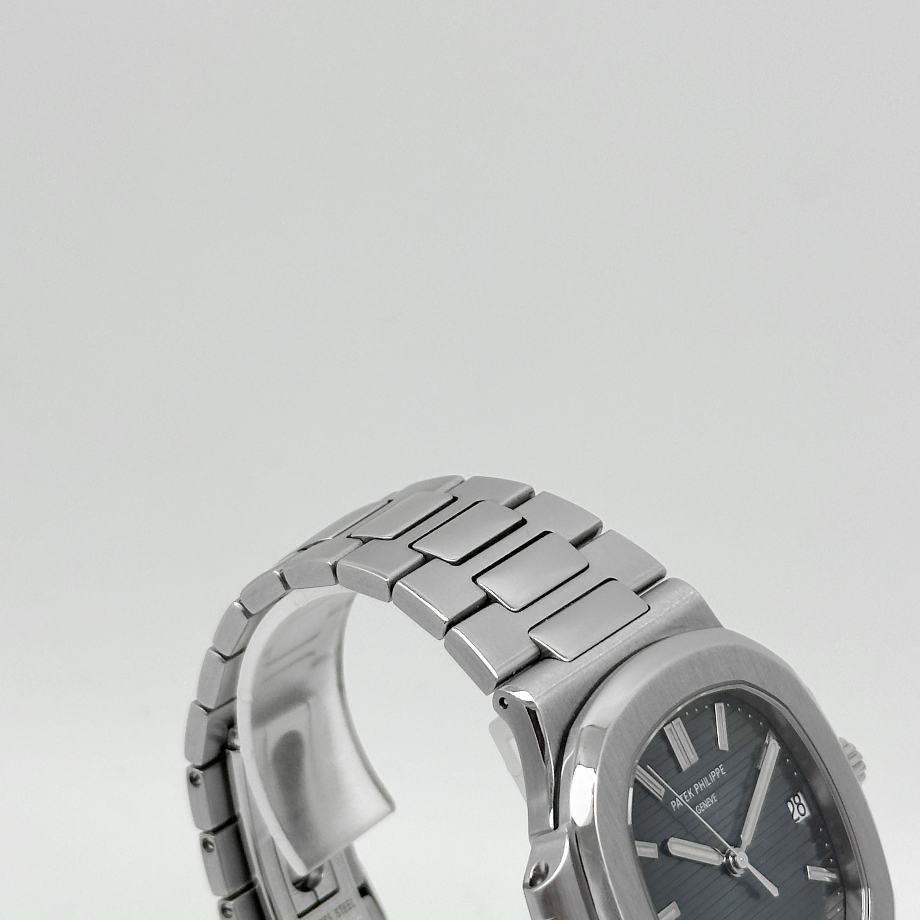 Patek Philippe Nautilus Stahl 5711/1A-001