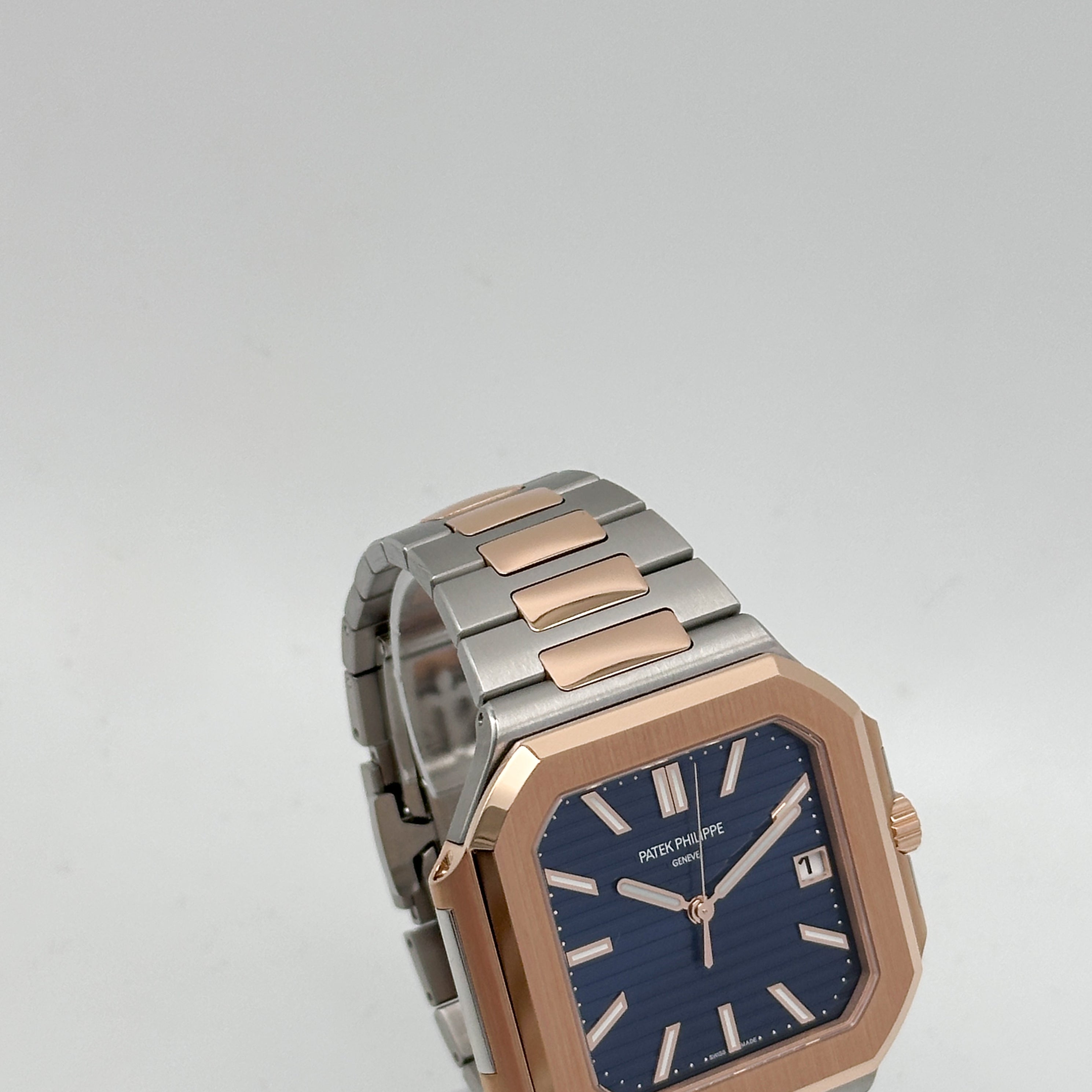 Patek Philippe Cubitus Stahl/Rosegold 5821/1AR-001 - 2024