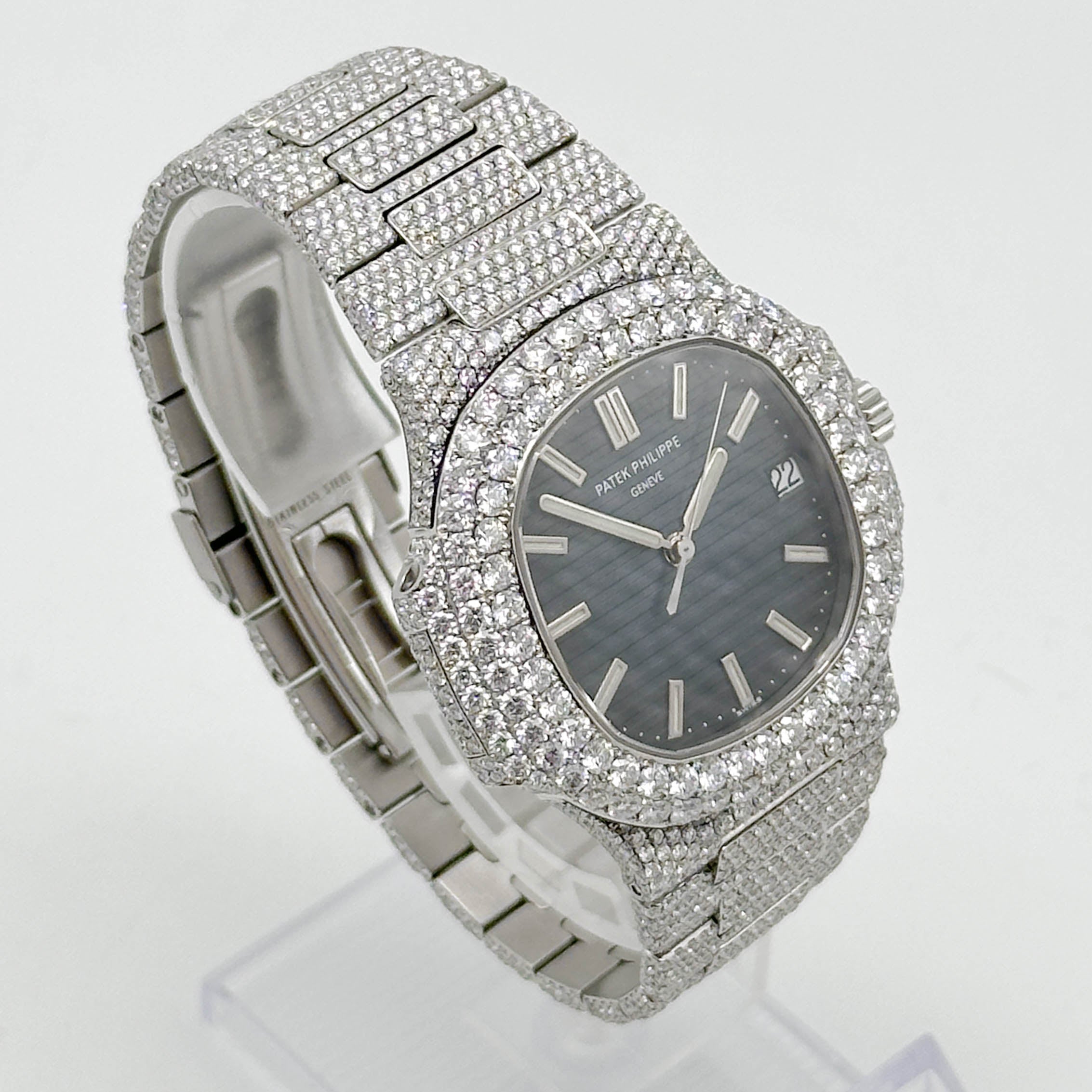 Patek Philippe Nautilus Steel Iced Out 5711 1A 001 2007