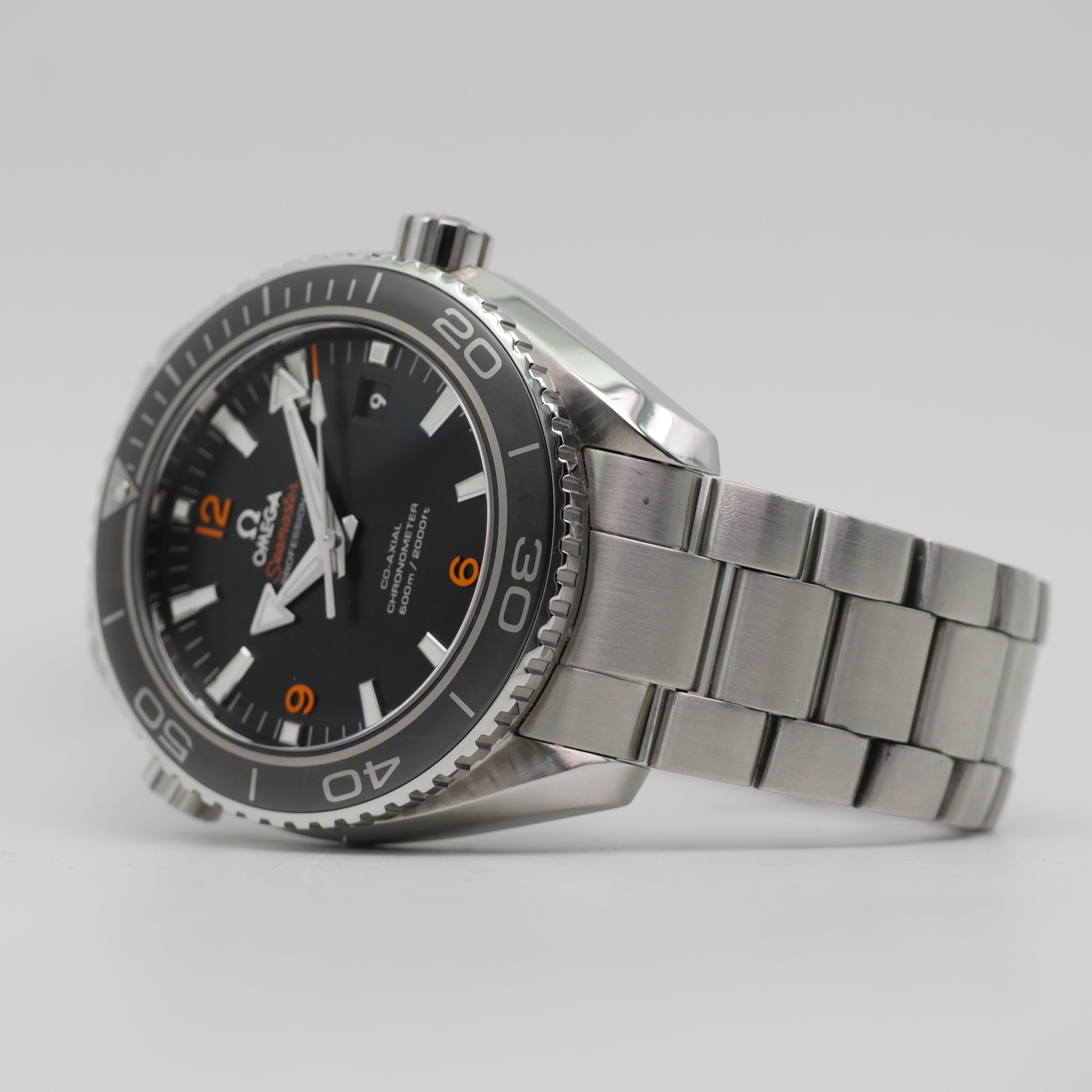 Omega seamaster professional outlet planet ocean 600m 2000ft