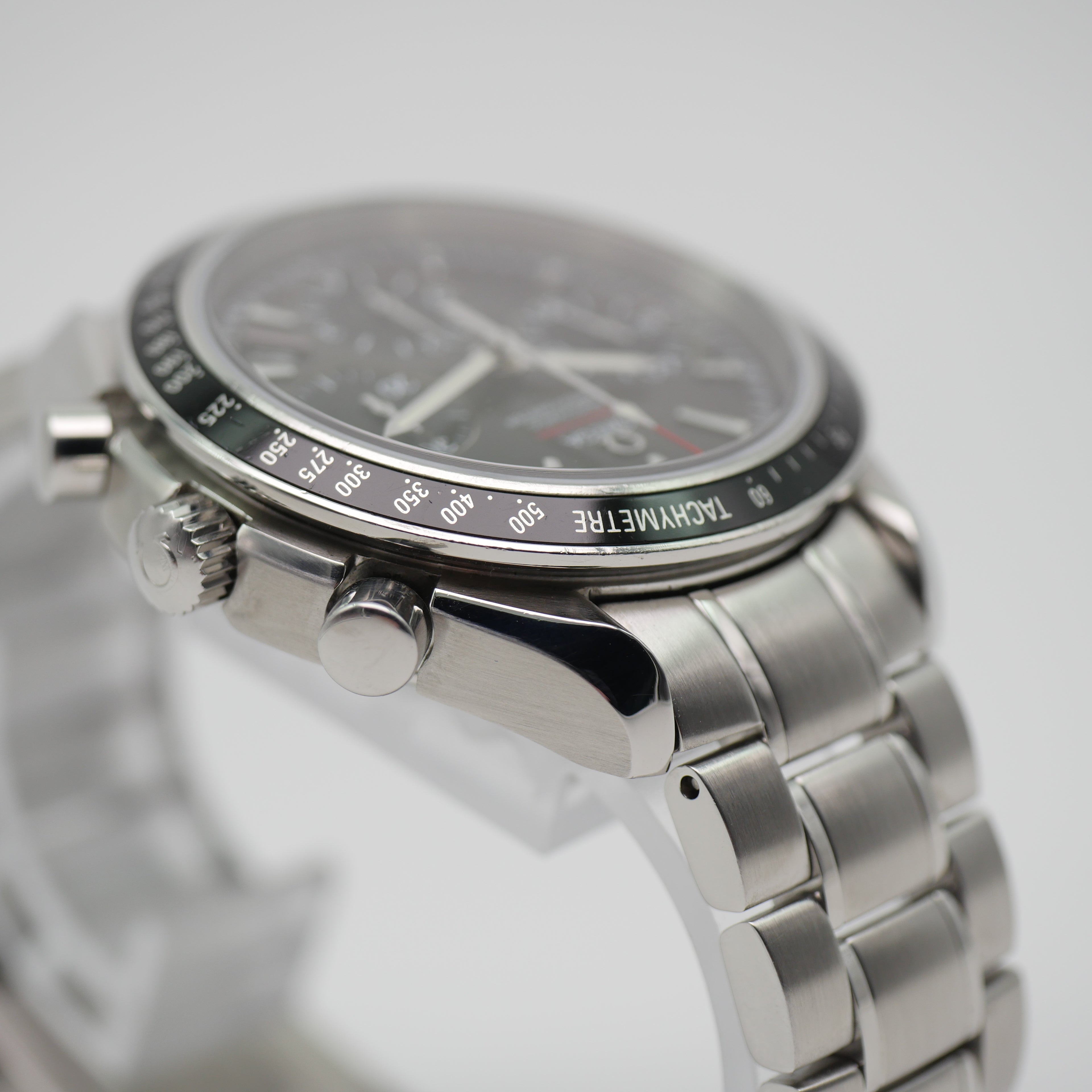 Omega Speedmaster Date Chronograph Stahl 32330404006001 - 2010