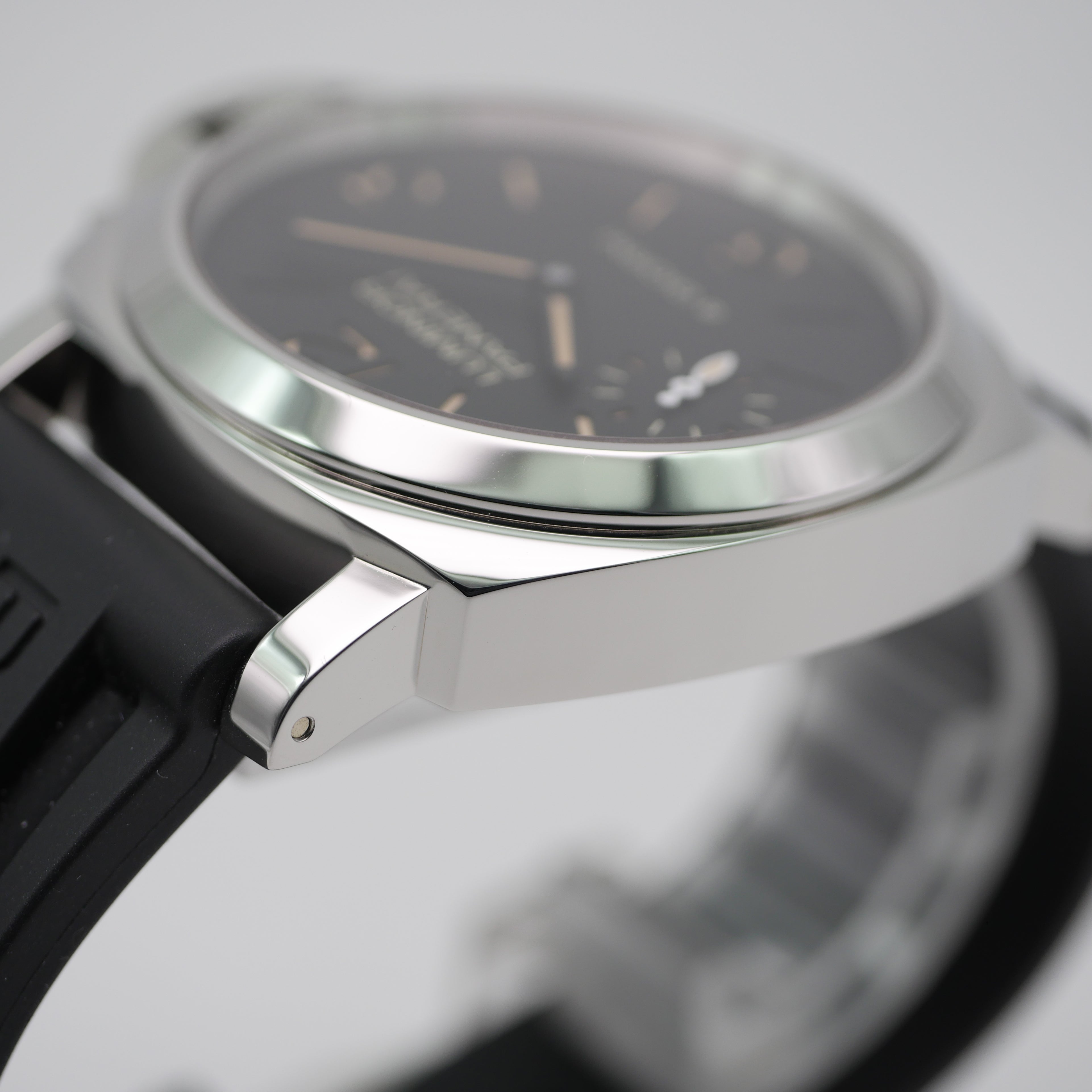 Panerai Luminor Base 8 Days Stahl PAM00915 - 2021