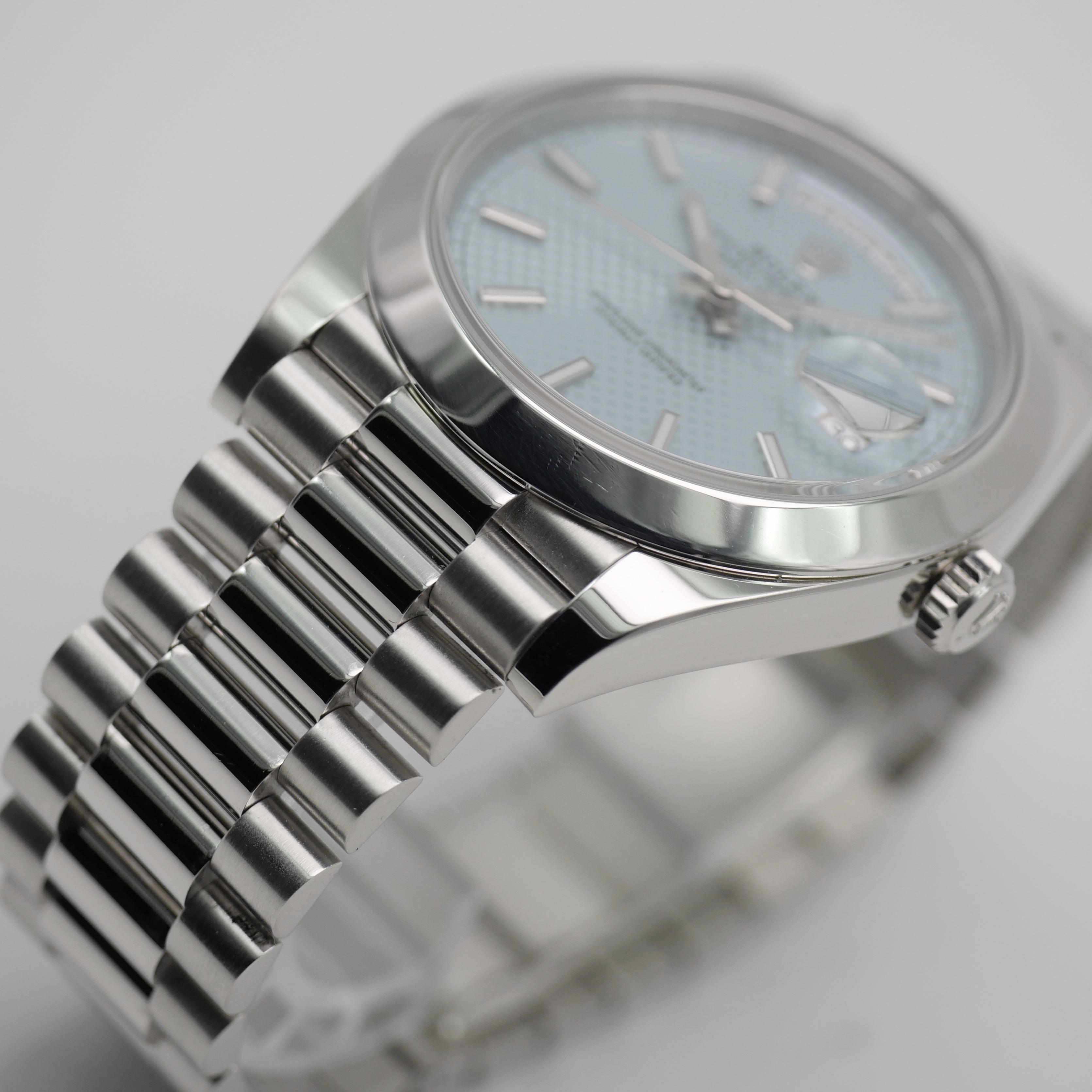 Rolex Day-Date 40 Platinum 228206 - 2015