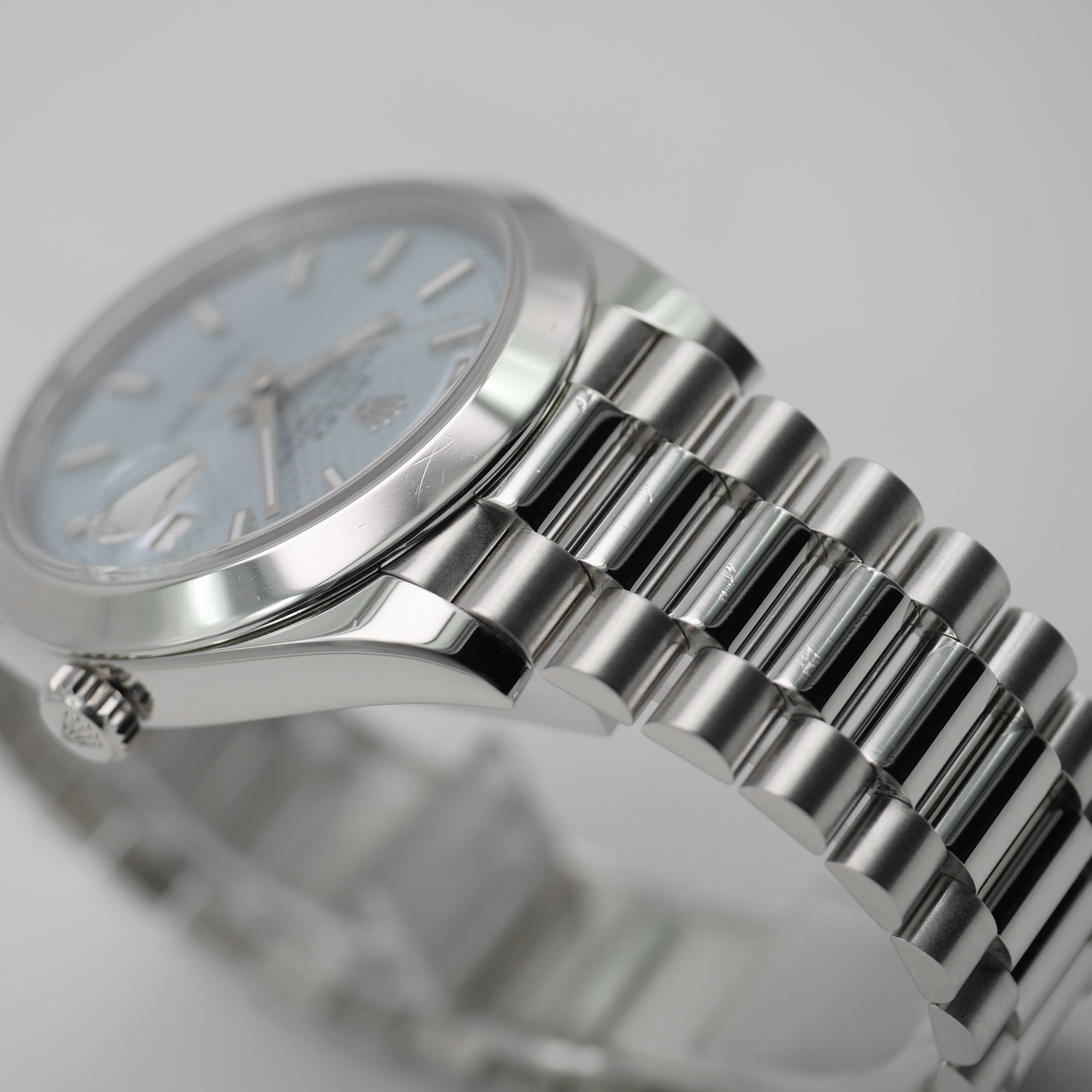 Rolex Day-Date 40 Platinum 228206 - 2015