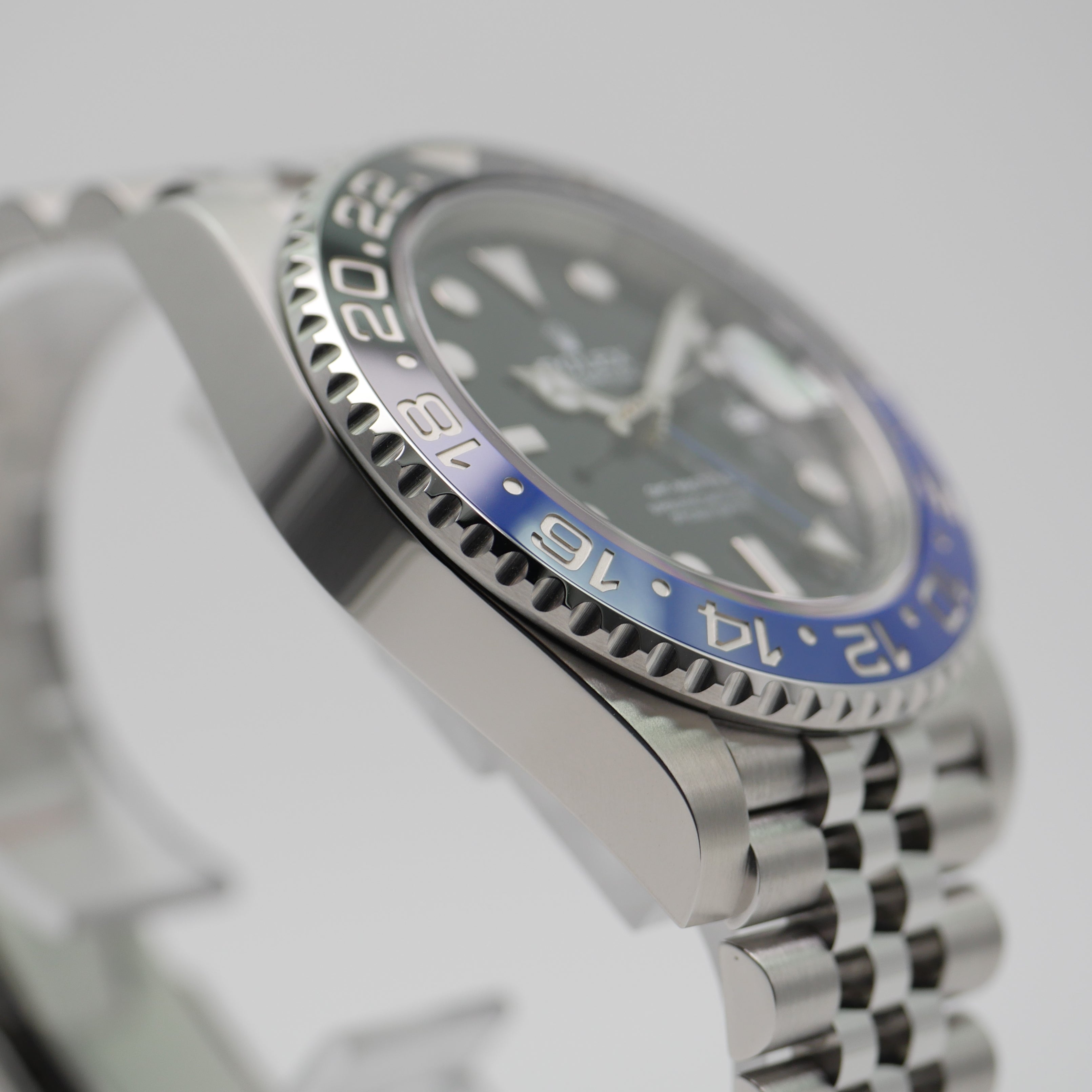 Rolex GMT-Master II Stahl 126710BLNR - 2025