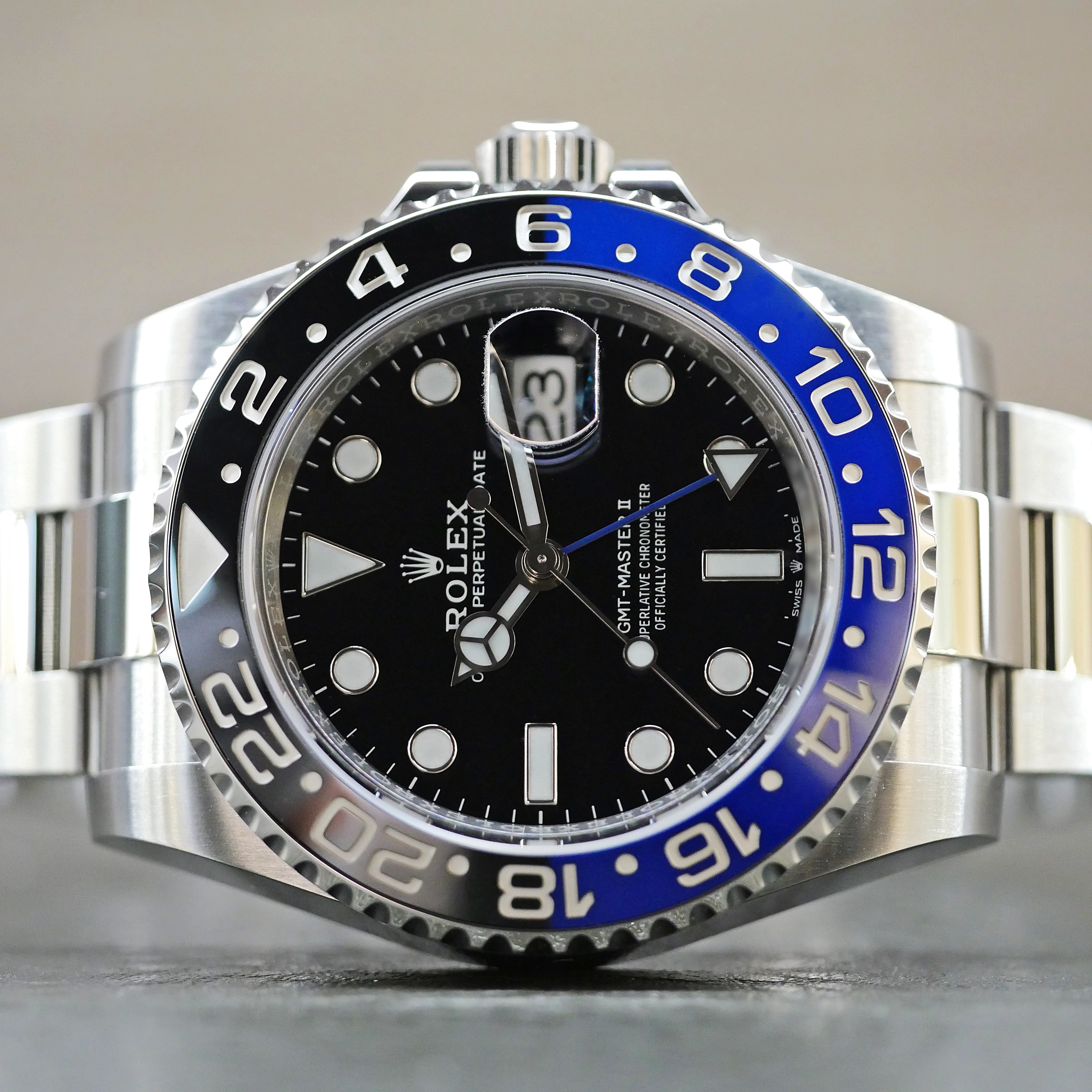 Rolex GMT-Master II Stahl 126710BLNR - 2023