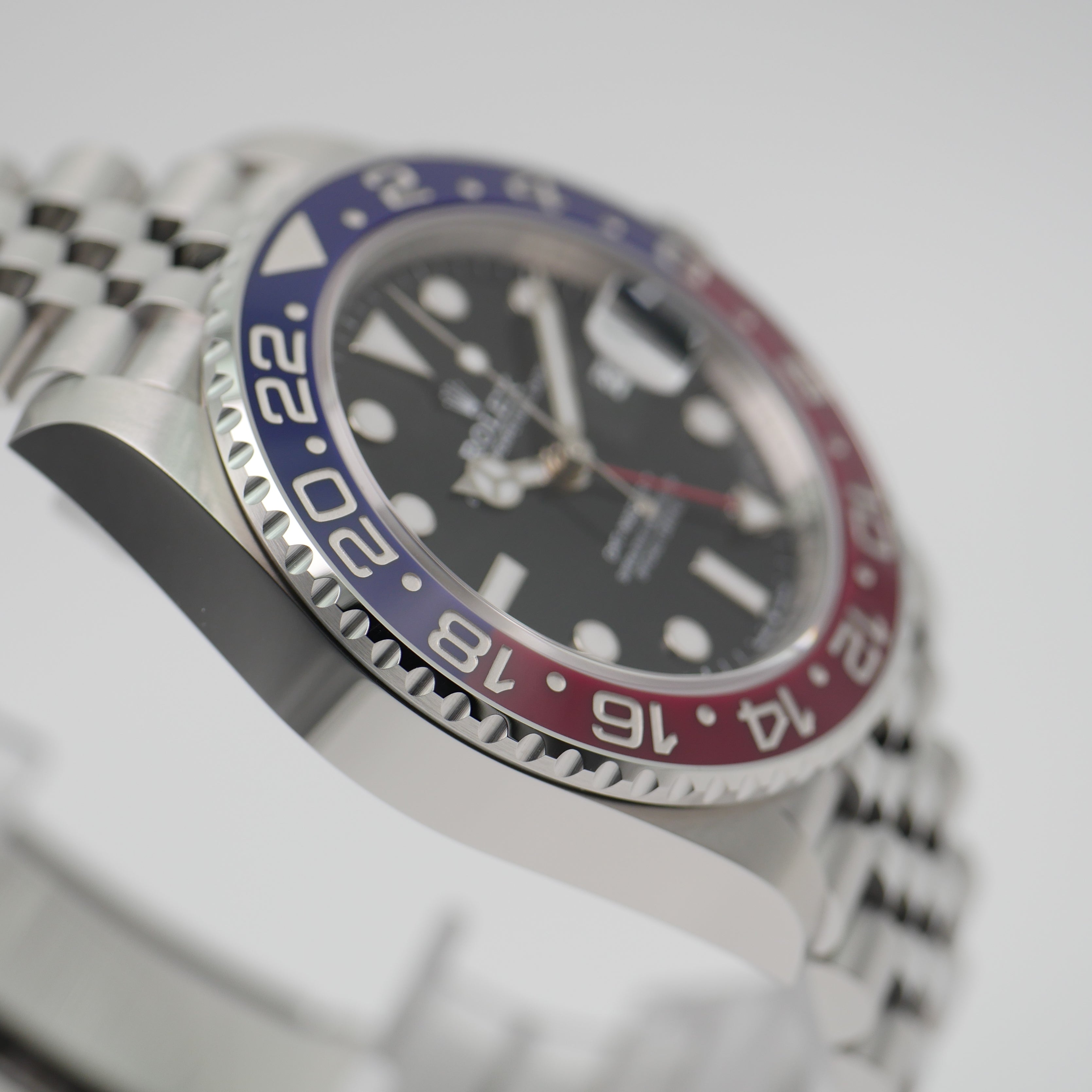 Rolex GMT-Master II Stahl 126710BLRO - 2019