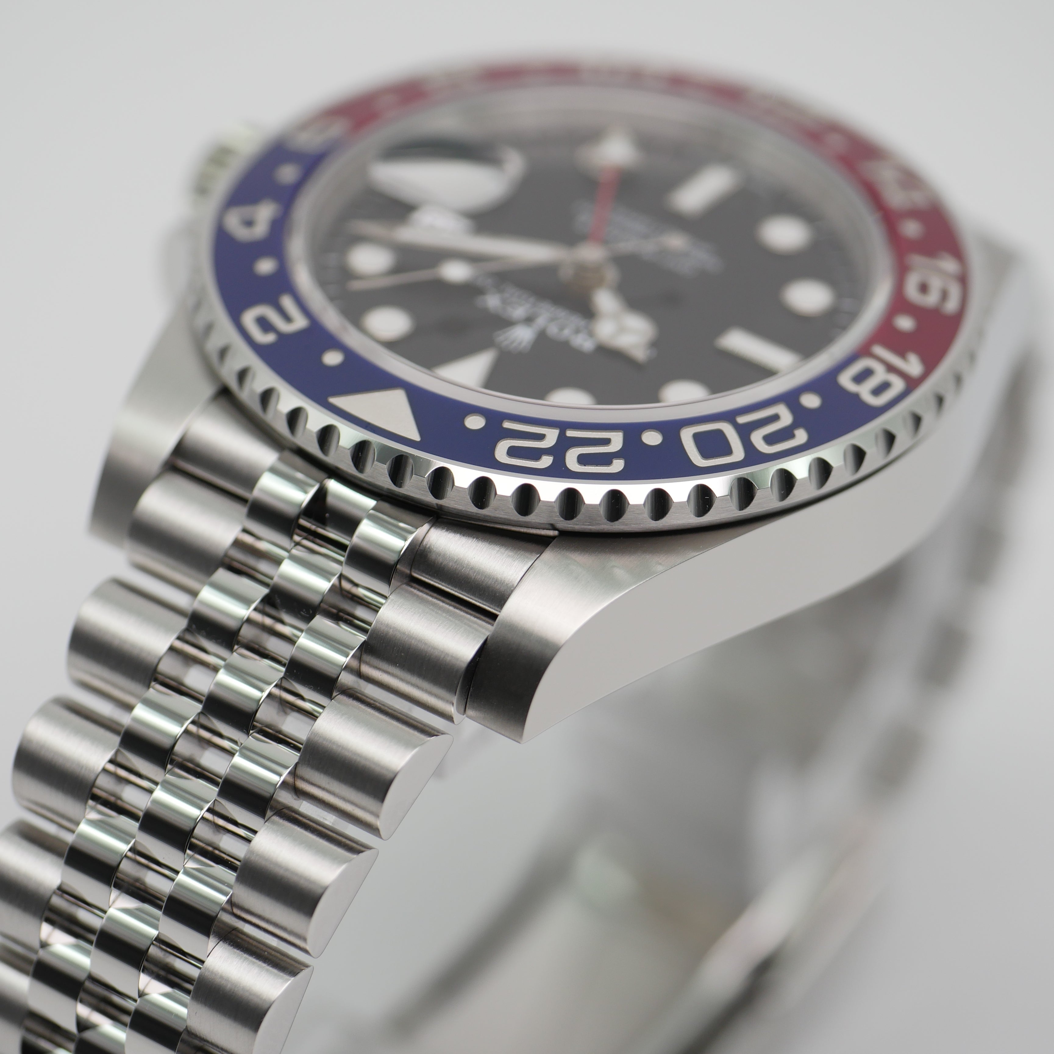 Rolex GMT-Master II Stahl 126710BLRO - 2020