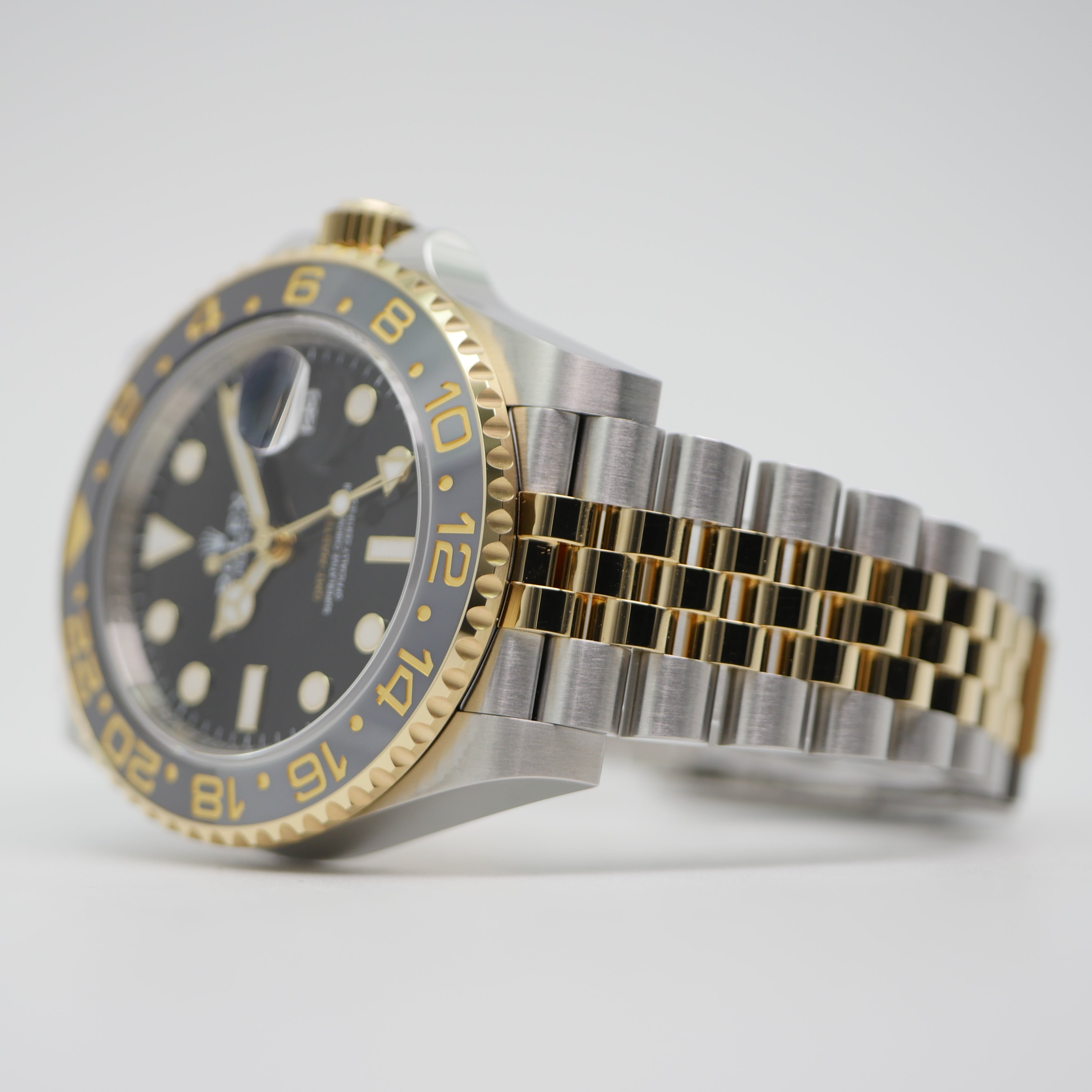 Rolex GMT-Master II Stahl / Gold 126712GRNR - 2023