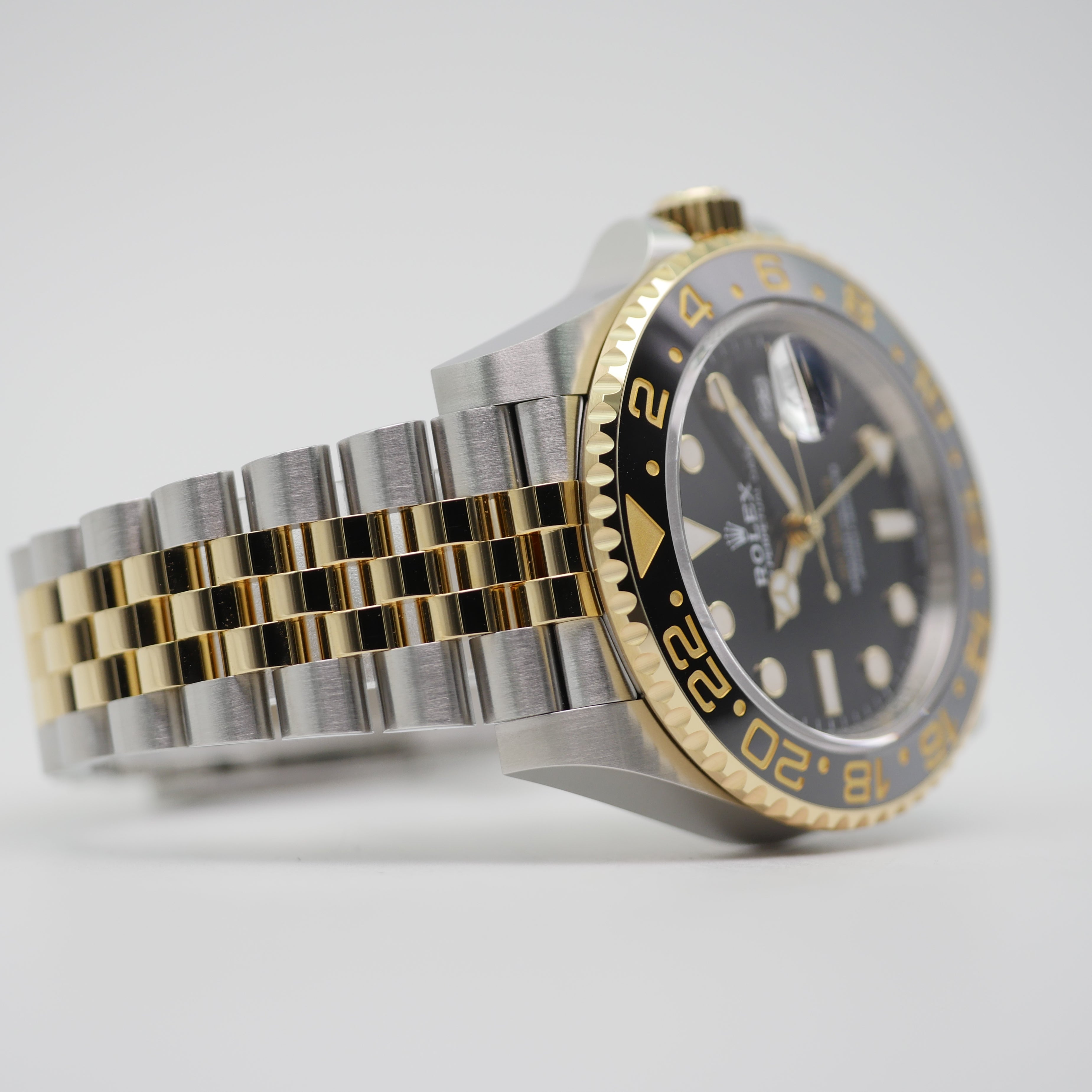 Rolex GMT-Master II Stahl / Gold 126712GRNR - 2023