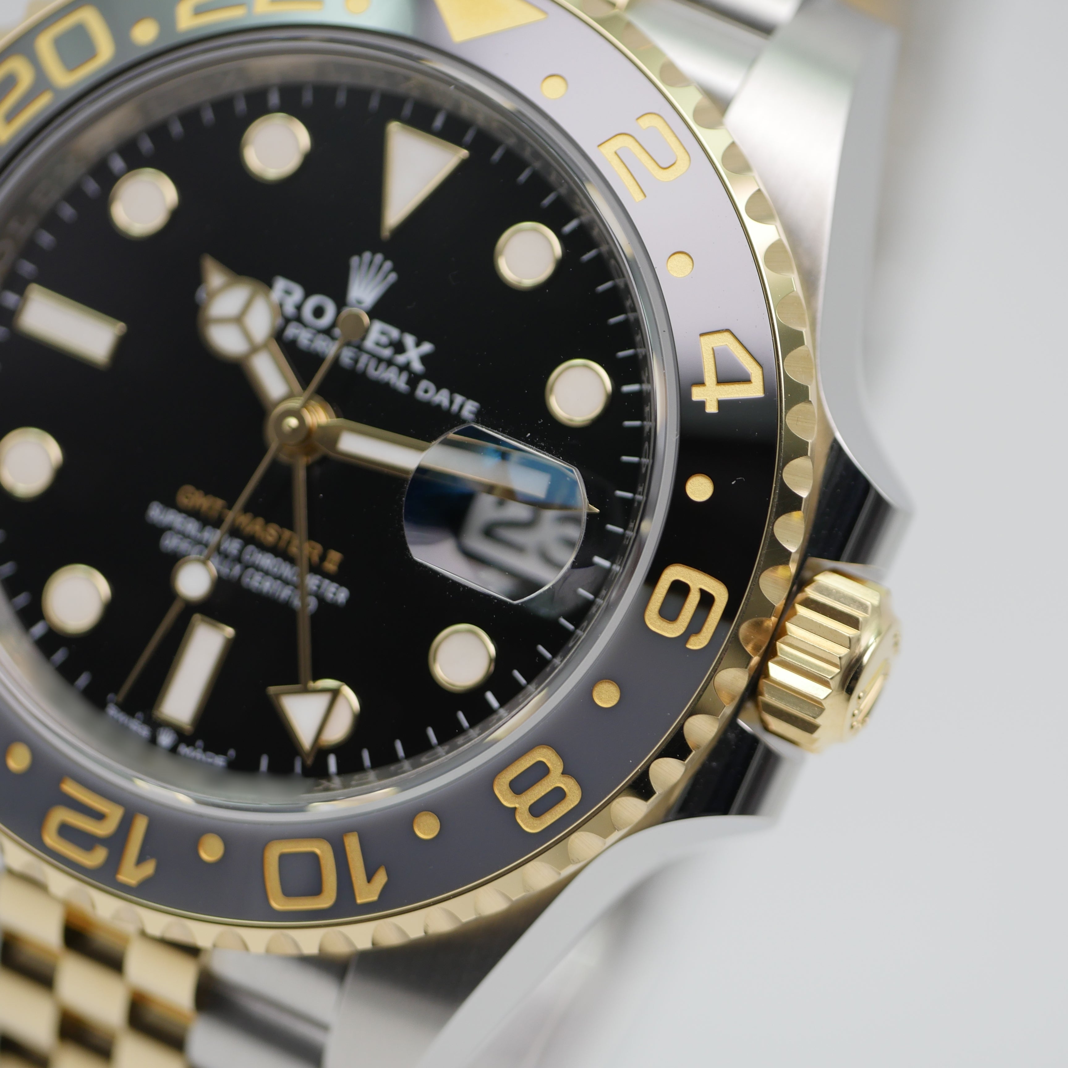 Rolex GMT-Master II Stahl / Gold 126712GRNR - 2023