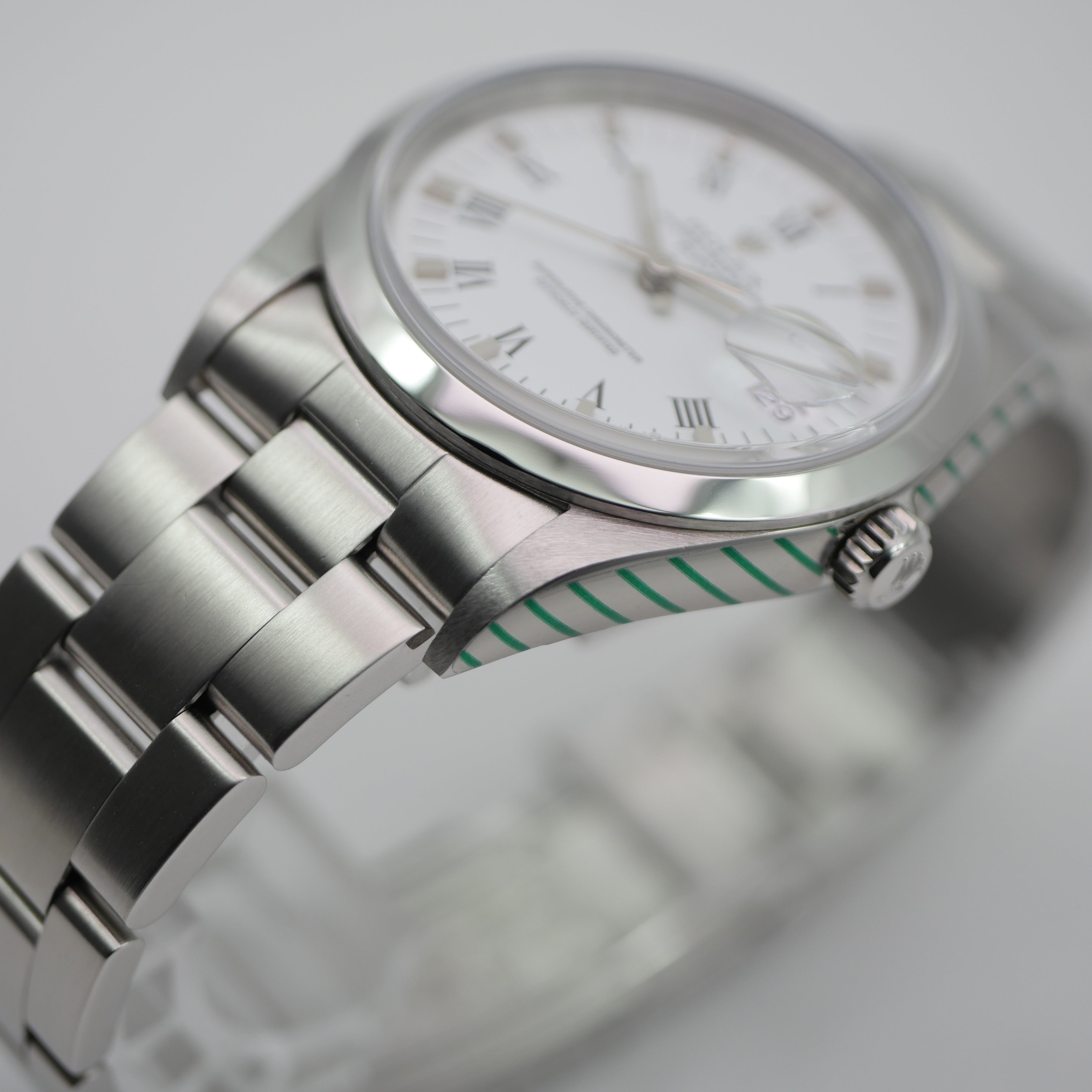 Rolex Oyster Perpetual Date 34mm Steel 15200 - 2002