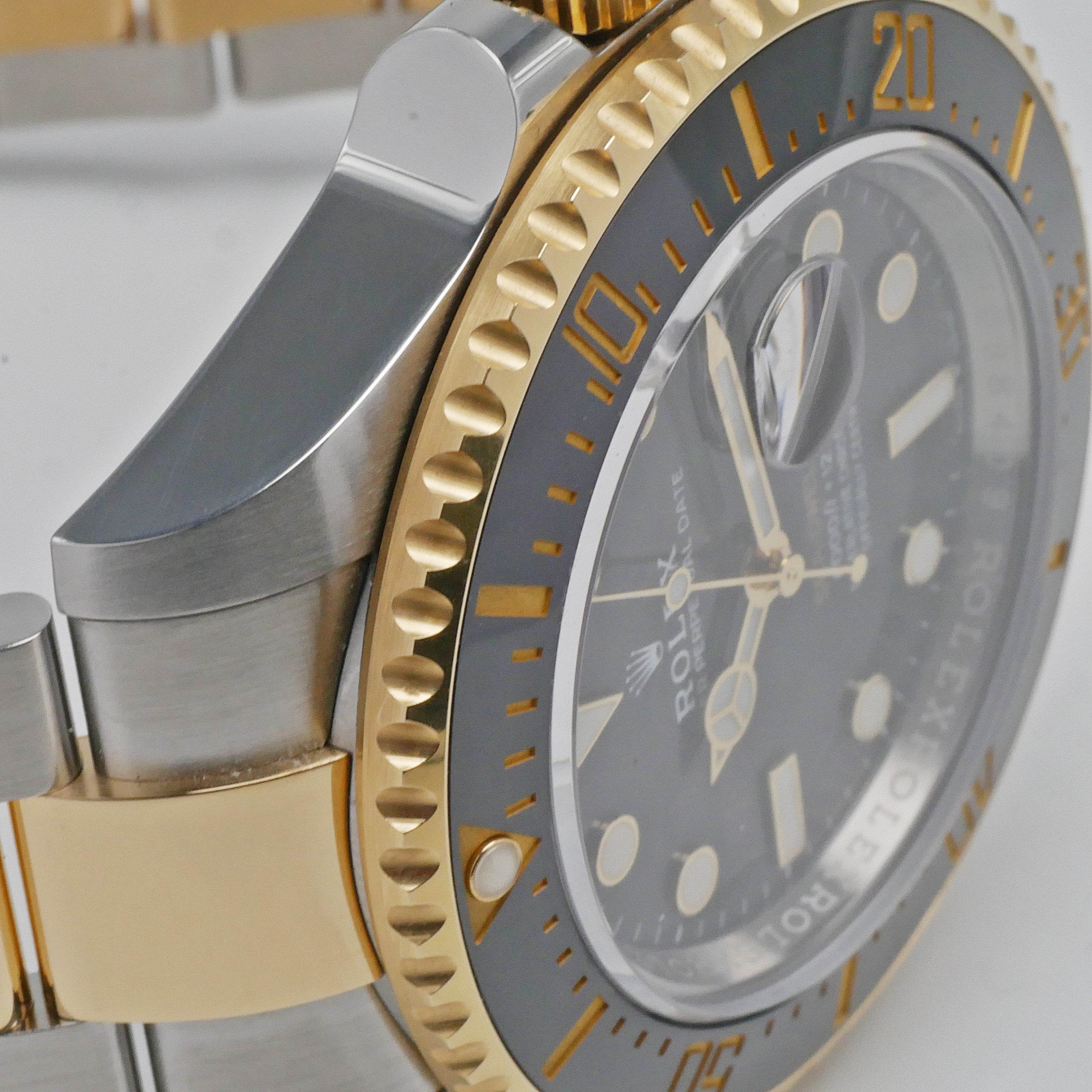 Rolex Sea-Dweller 43 Stahl / Gelbgold 126603 - 2022