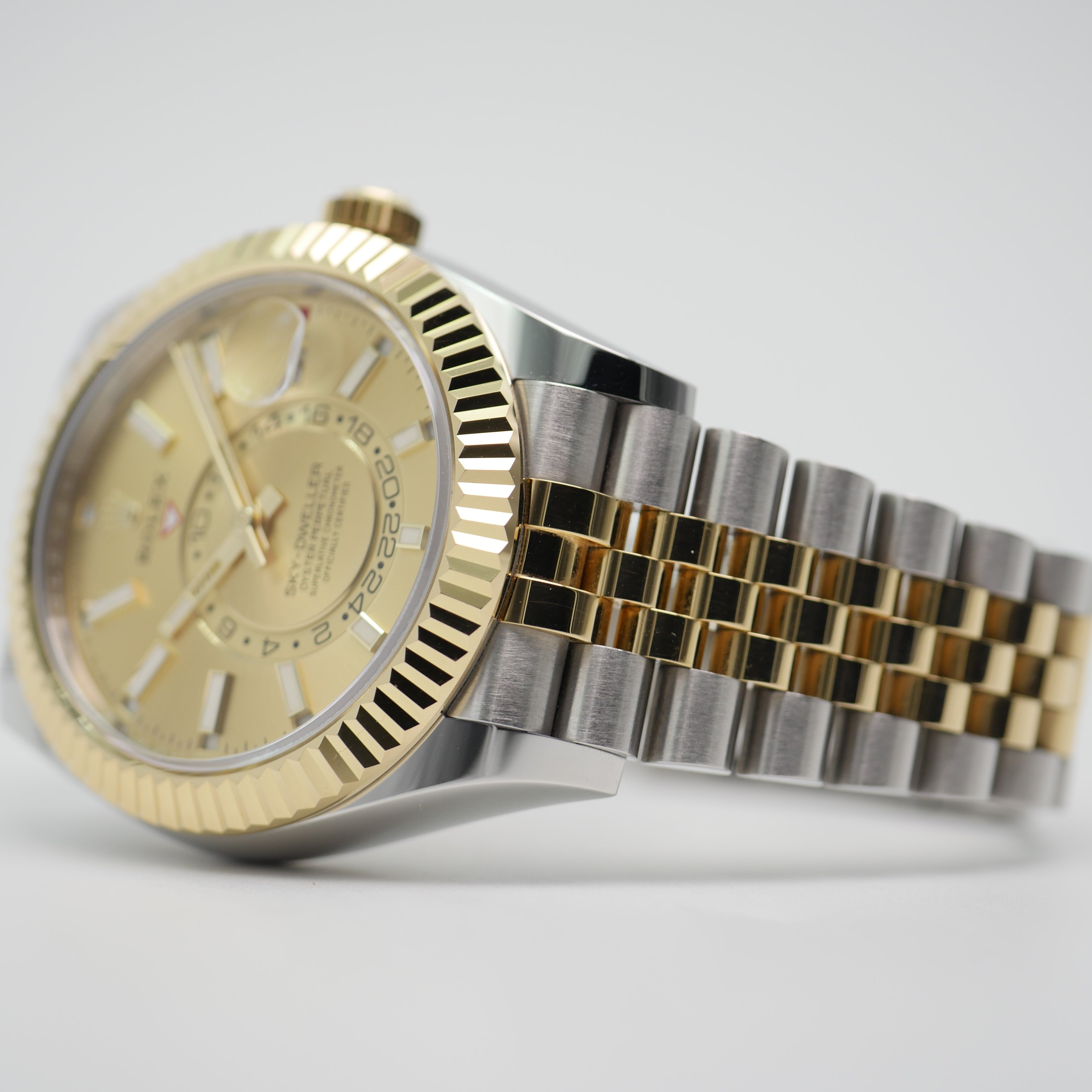 Rolex Sky-Dweller Stahl / Gelbgold 326933 - 2023