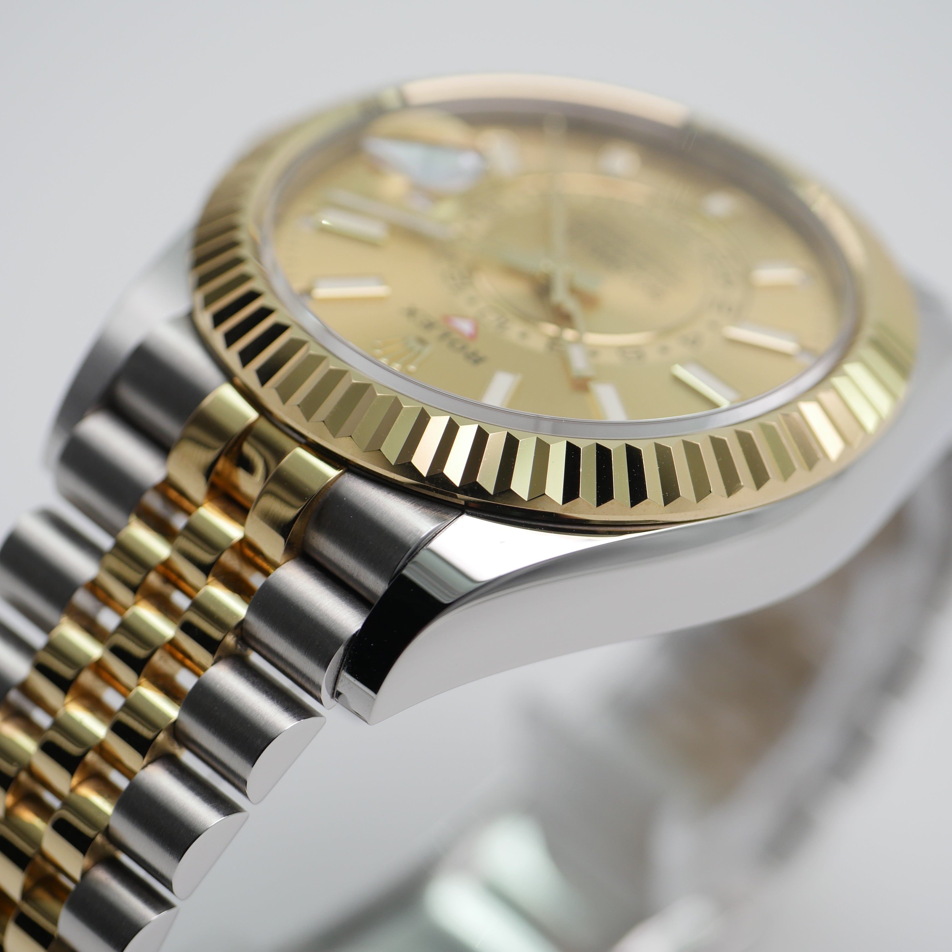 Rolex Sky-Dweller Stahl / Gelbgold 326933 - 2023