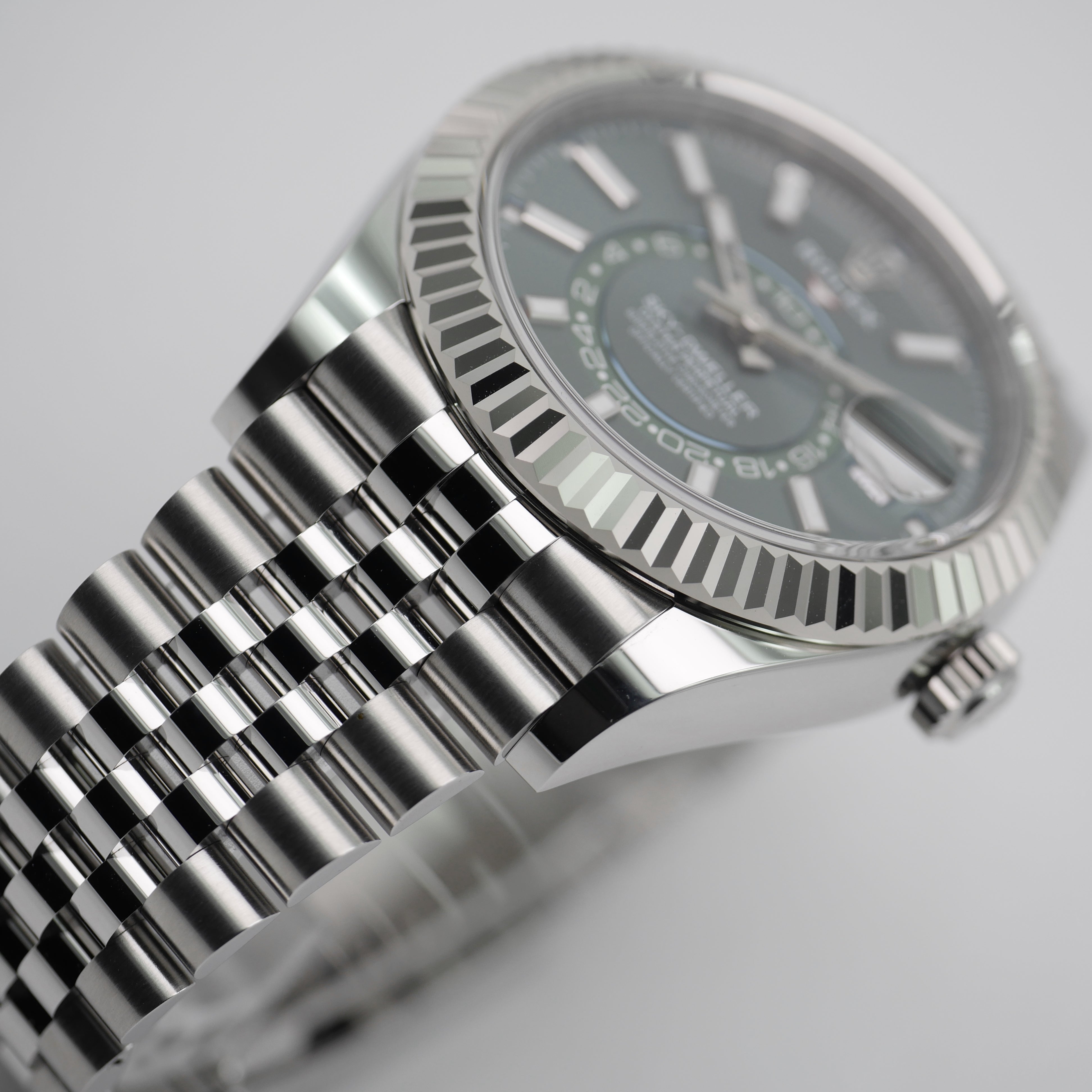 Rolex Sky-Dweller Steel 336934 - 2024