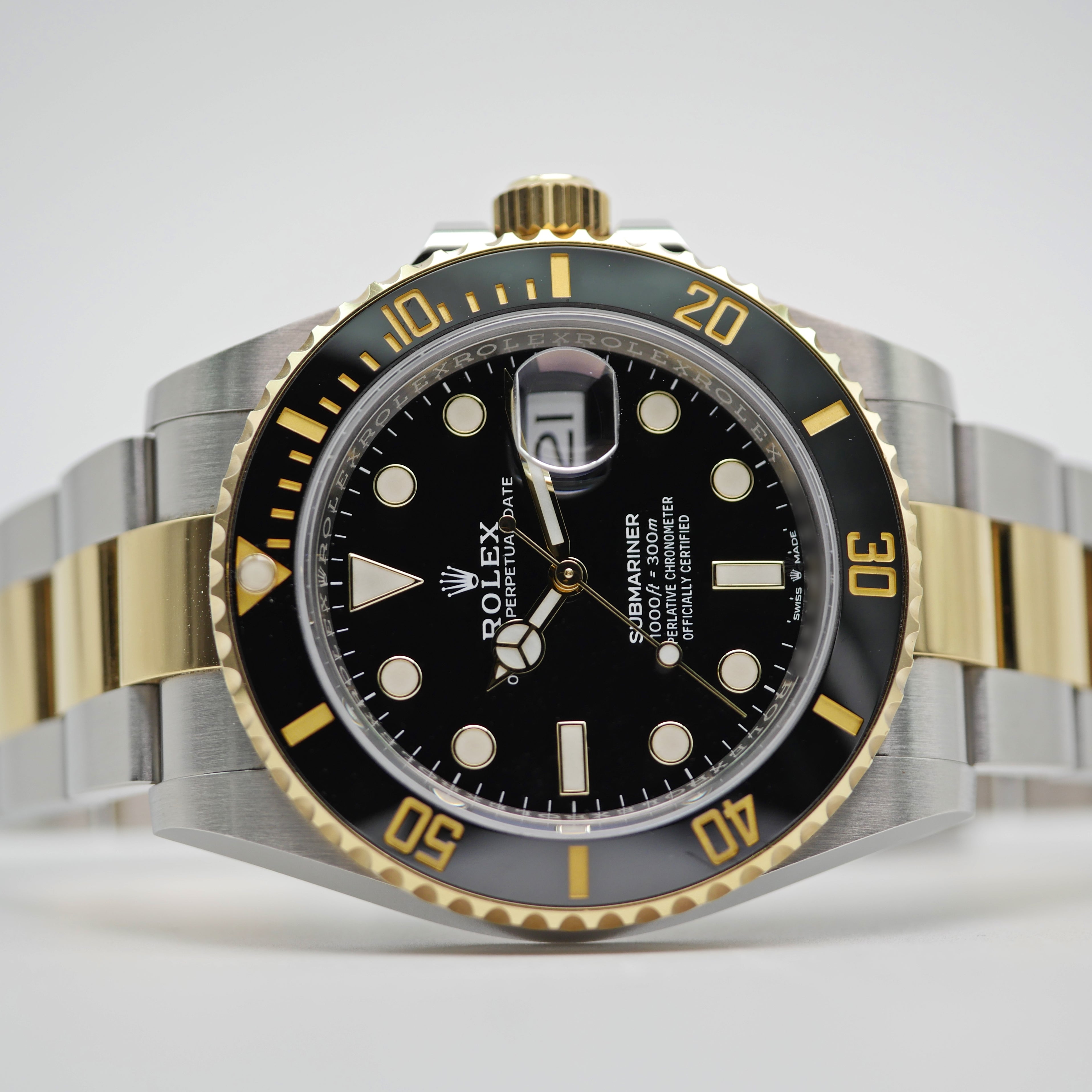 Rolex Submariner 41 Date Steel / Yellow Gold 126613LN - 2023