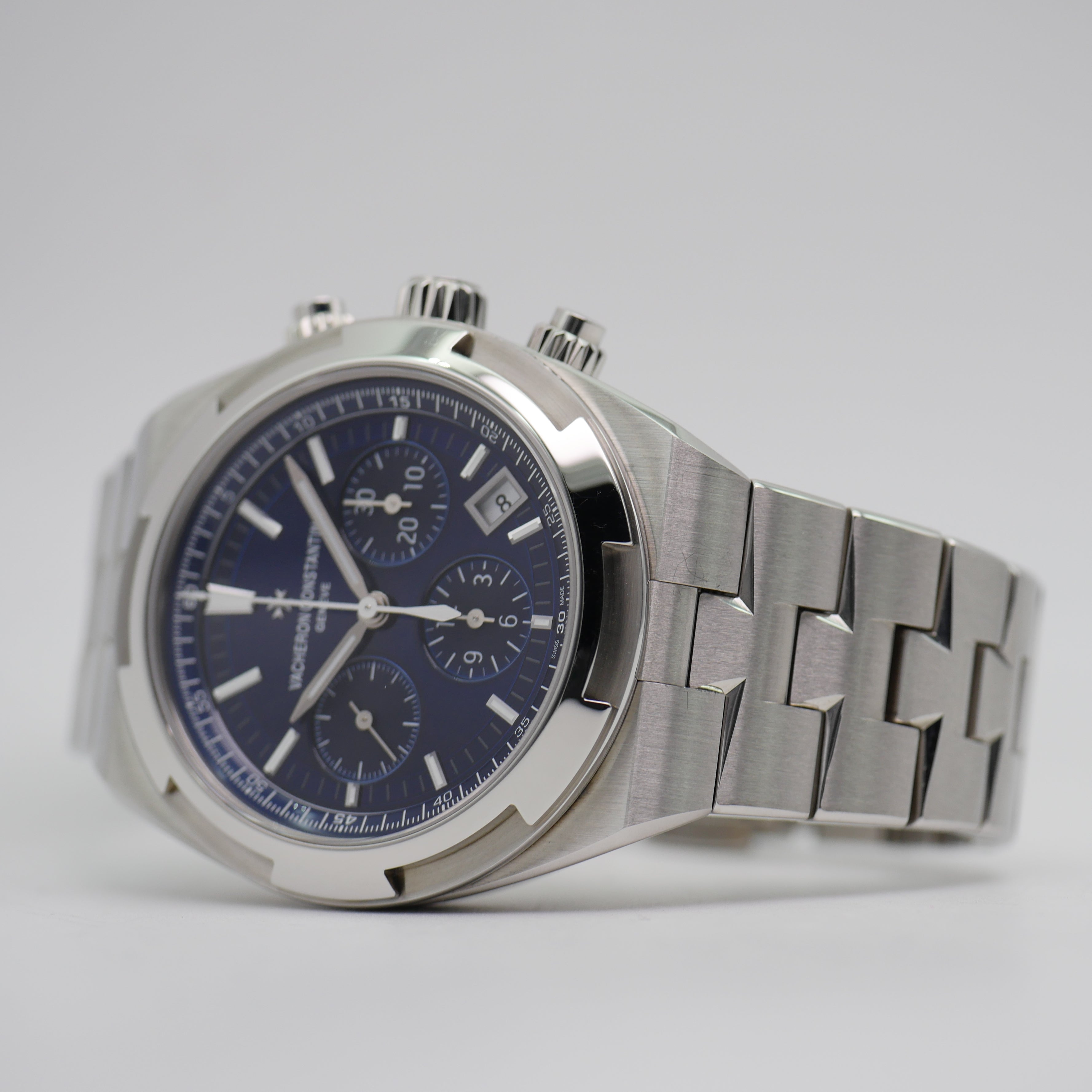 Vacheron Constantin Overseas Chronograph Stahl 5500V/110A-B148 - 2021