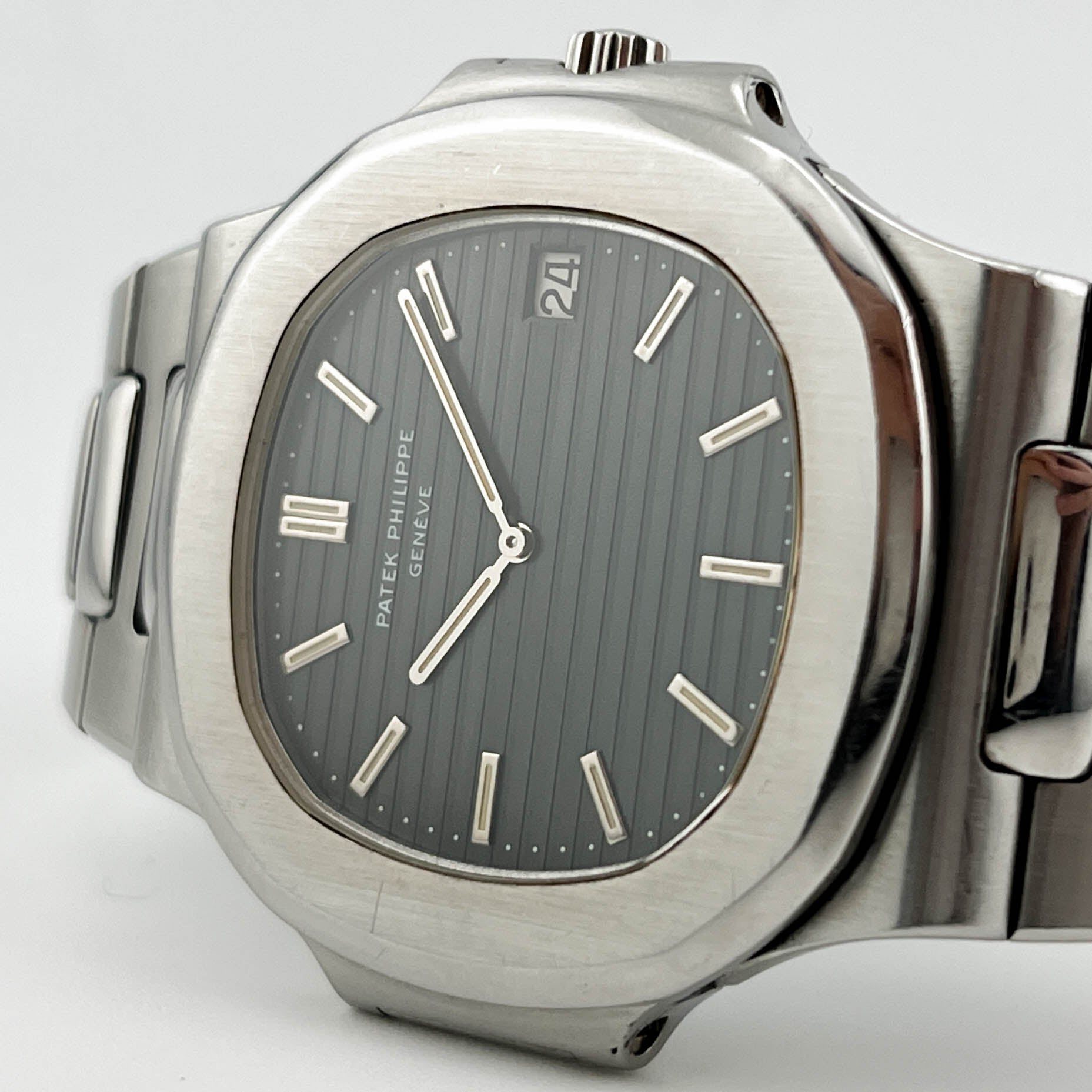 Patek Philippe Nautilus Jumbo 3700 Steel