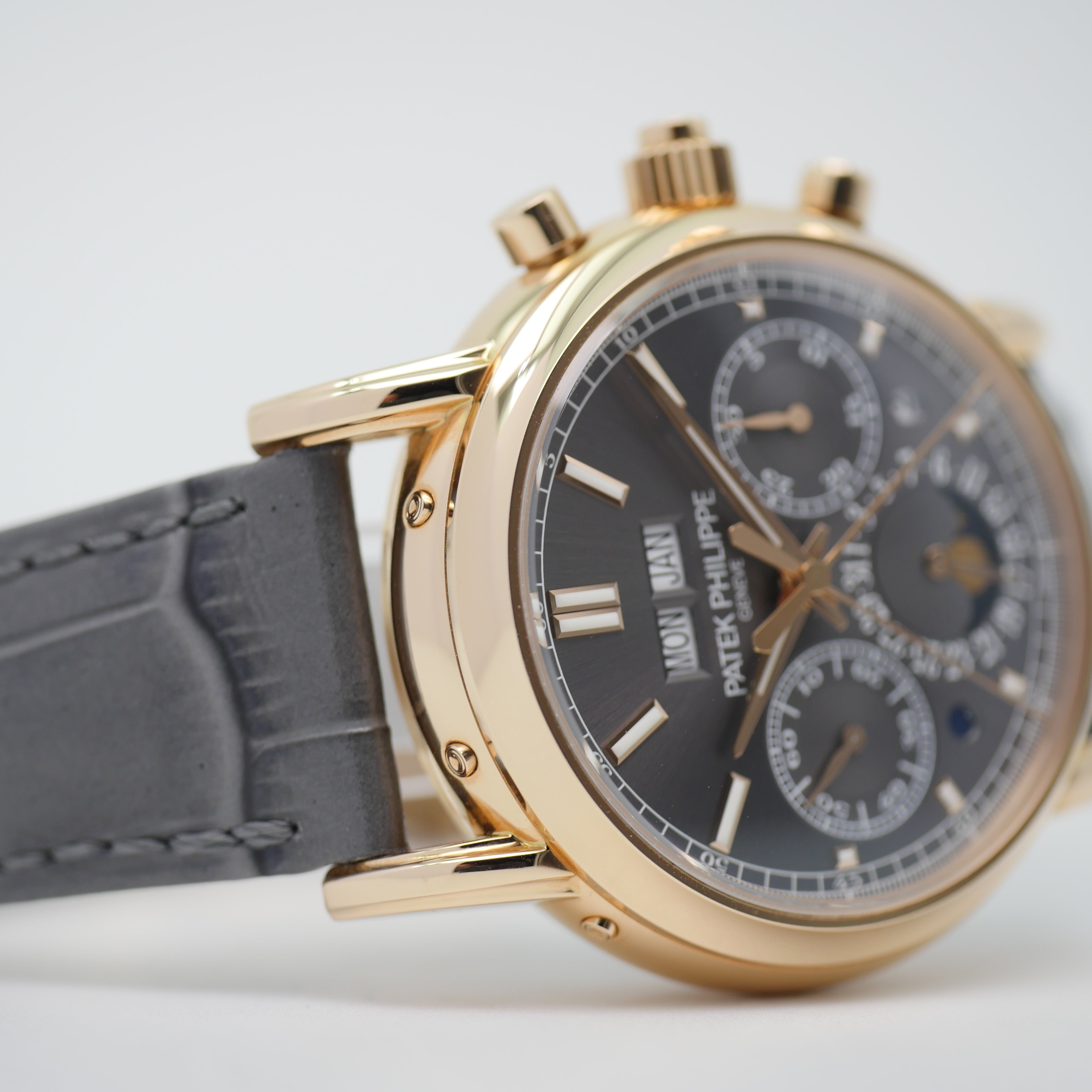 Patek shop 5204r price