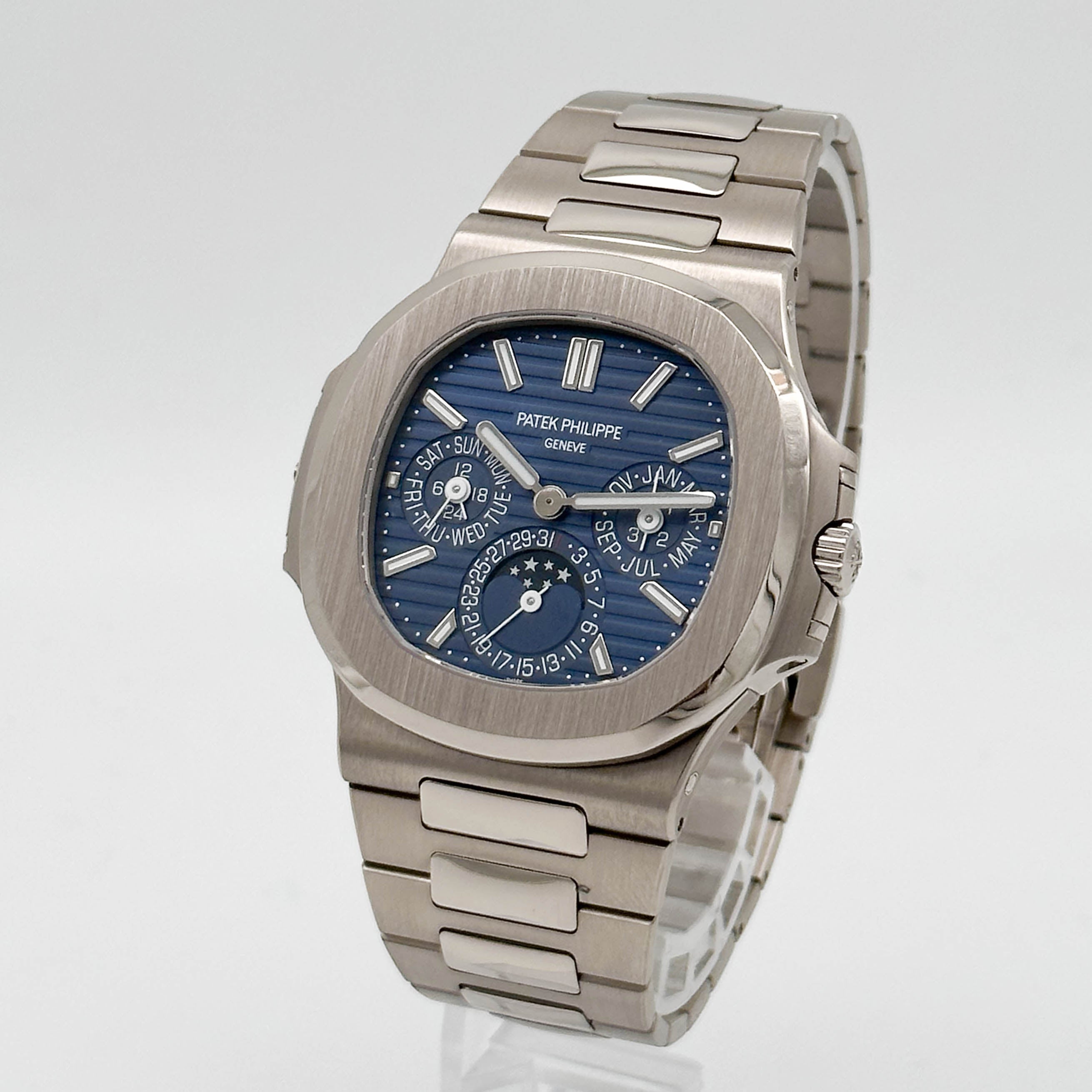 Patek Philippe Nautilus White Gold 5740/1G-001 - 2020