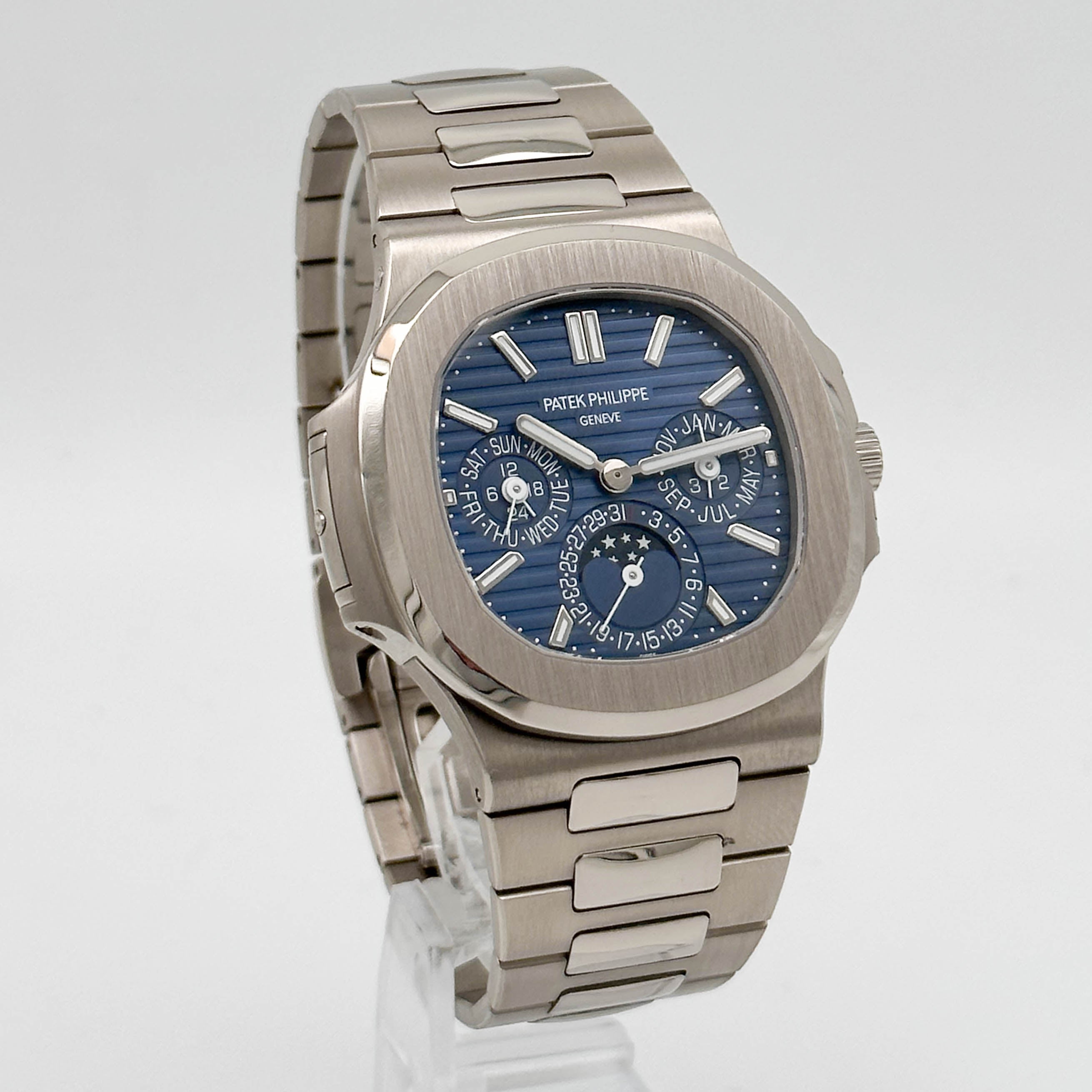 Patek Philippe Nautilus White Gold 5740/1G-001 - 2020